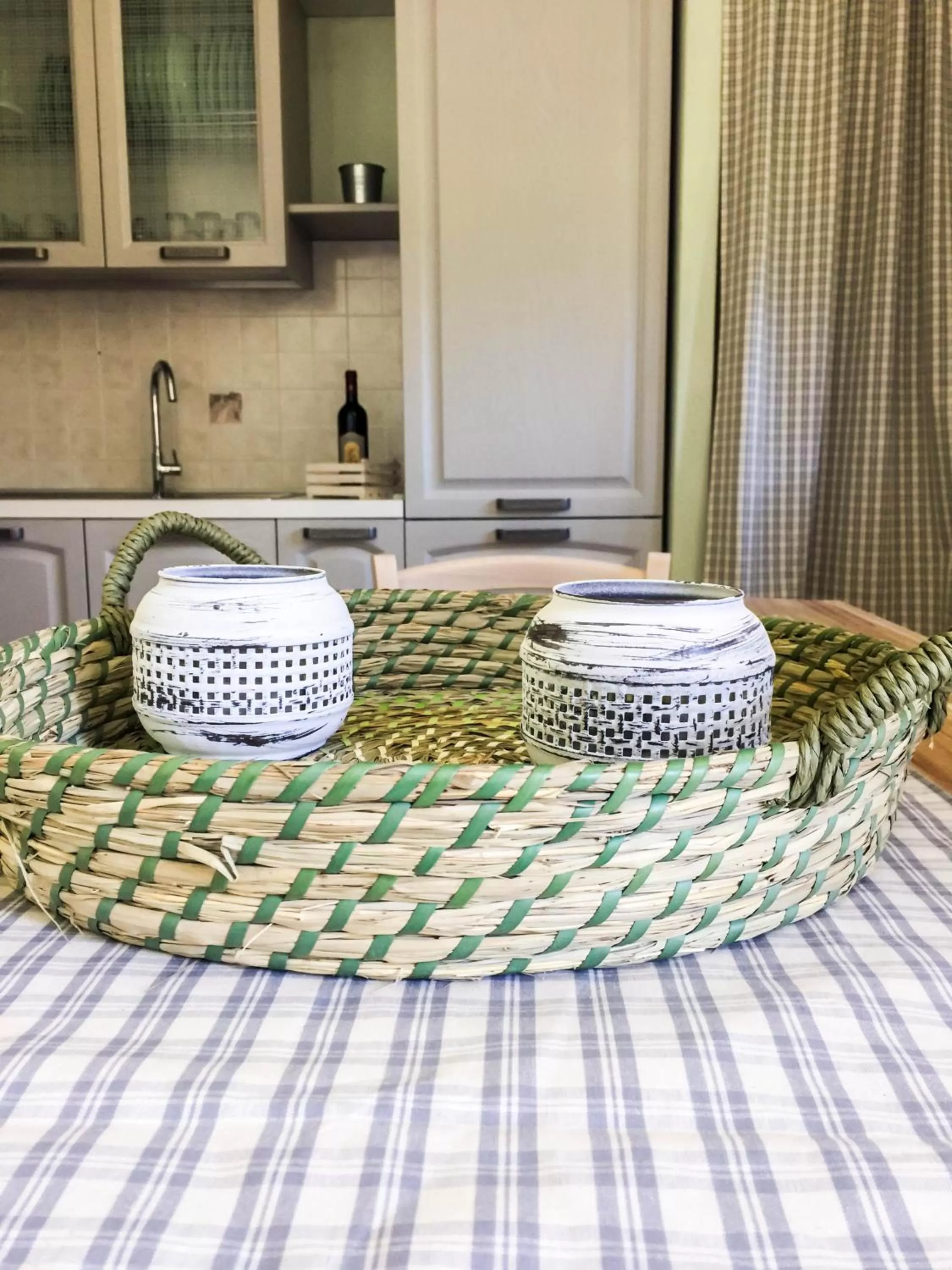 Kitchen or kitchenette in CASALE LA FATA -tipico toscano immerso nelle colline tra Lucca e Versilia, 6 appartamenti indipendenti