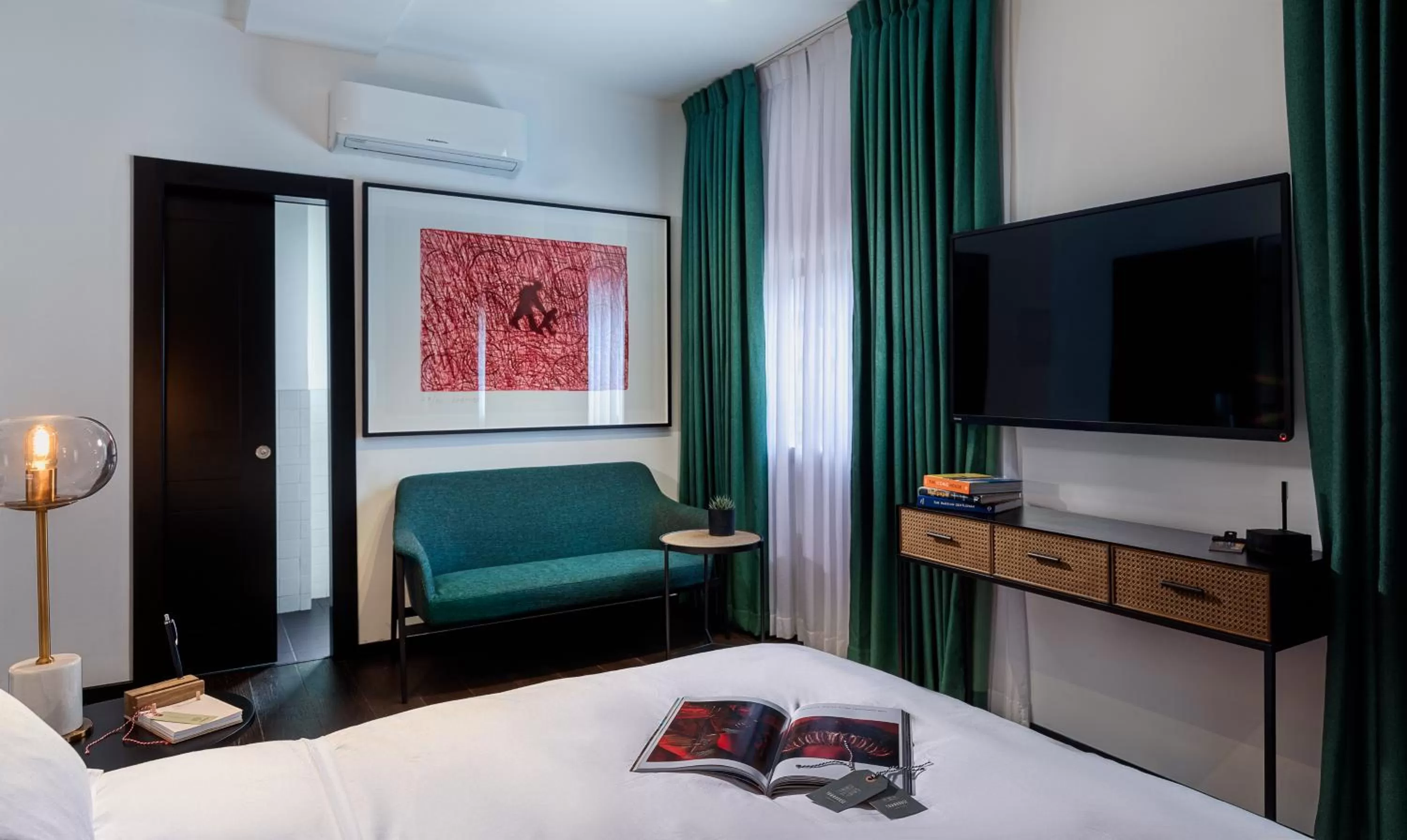 Bedroom, Seating Area in Townhouse Residence a member of Brown Hotels