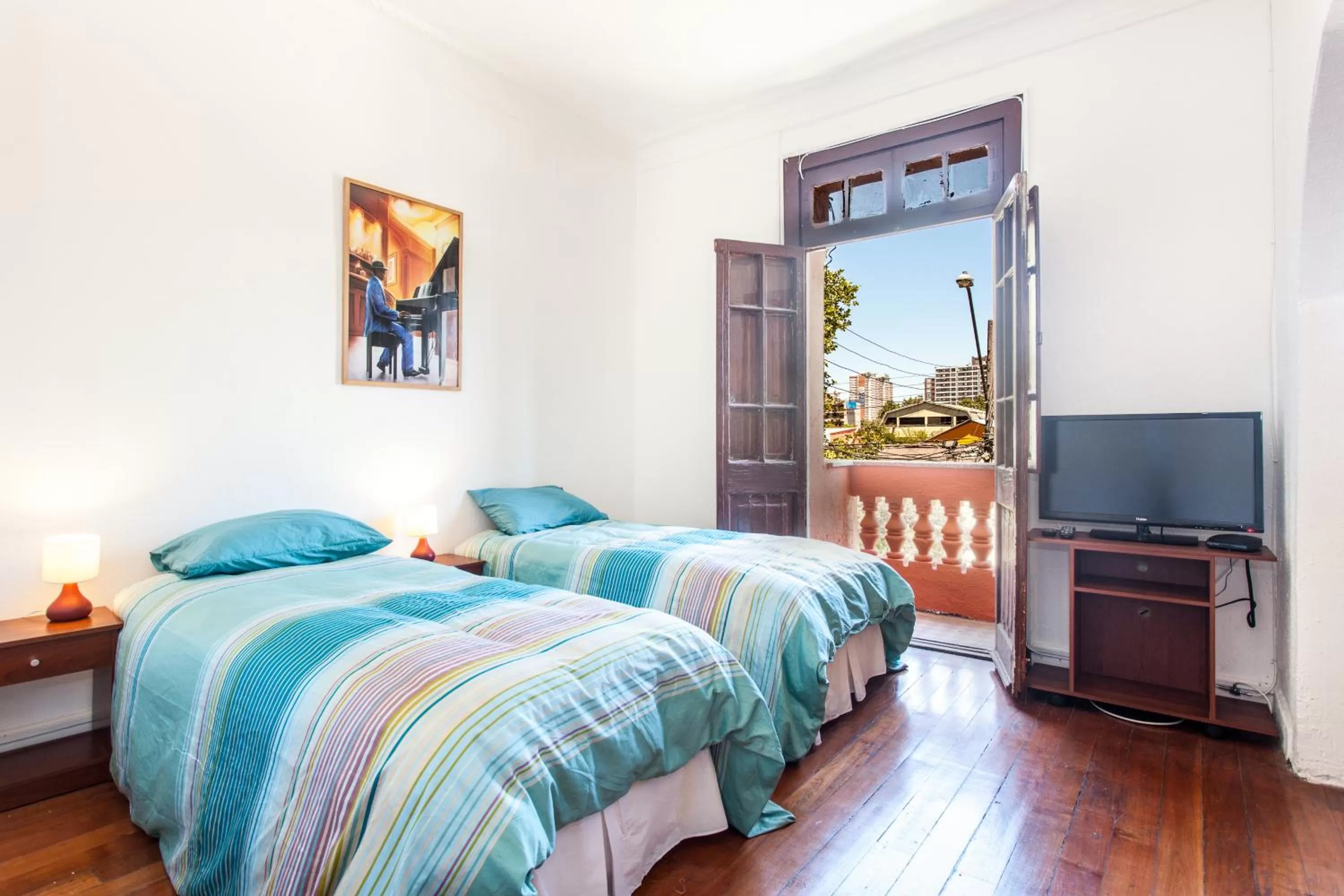 Photo of the whole room, Bed in ITALIA SUITE B&B habitaciones con baño privado y aire acondicionado