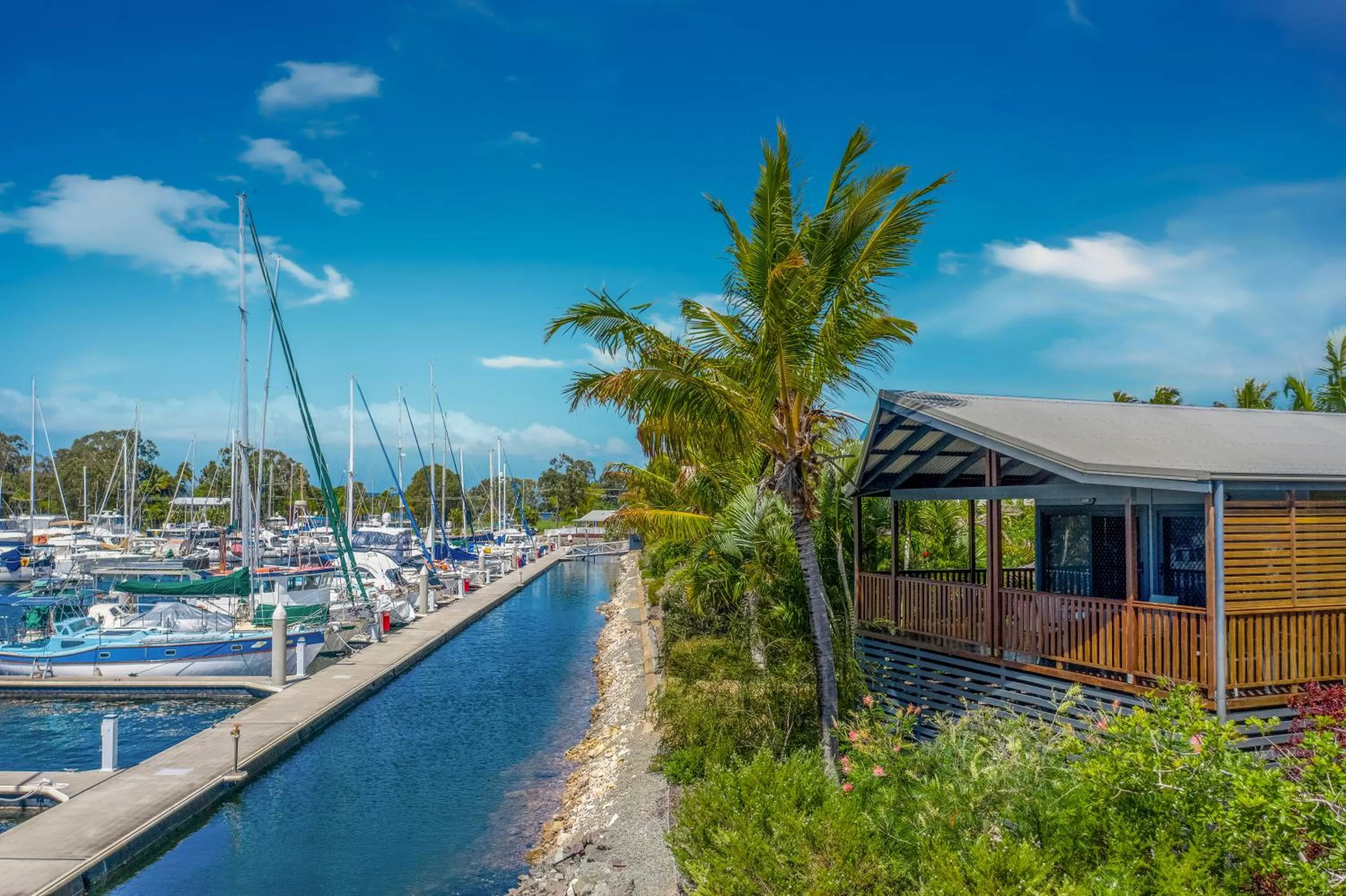 Tin Can Bay Marina Villas
