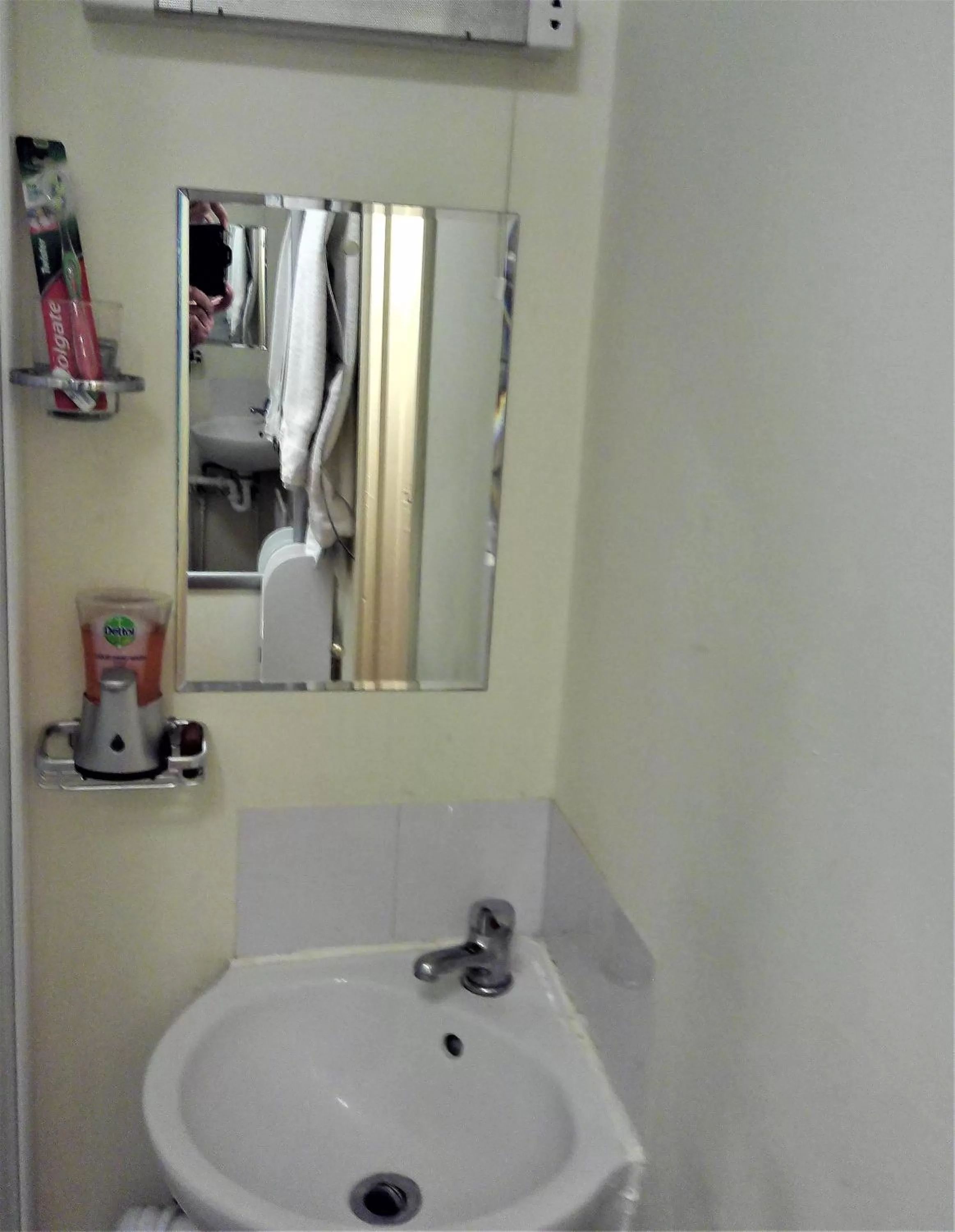 Bathroom in Mike & Carolyn Ball B&B