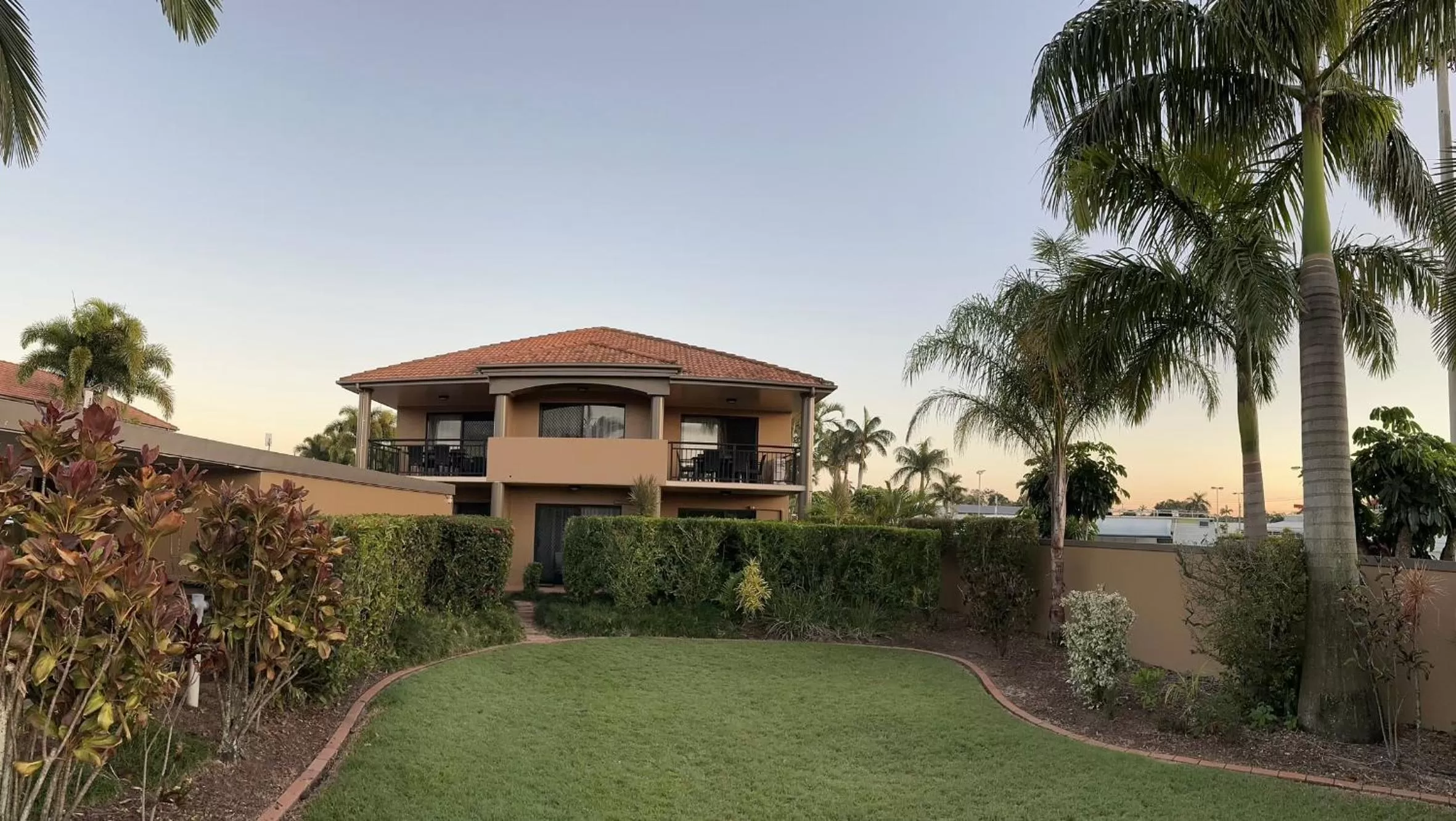 Property building in Mackay Resort Motel