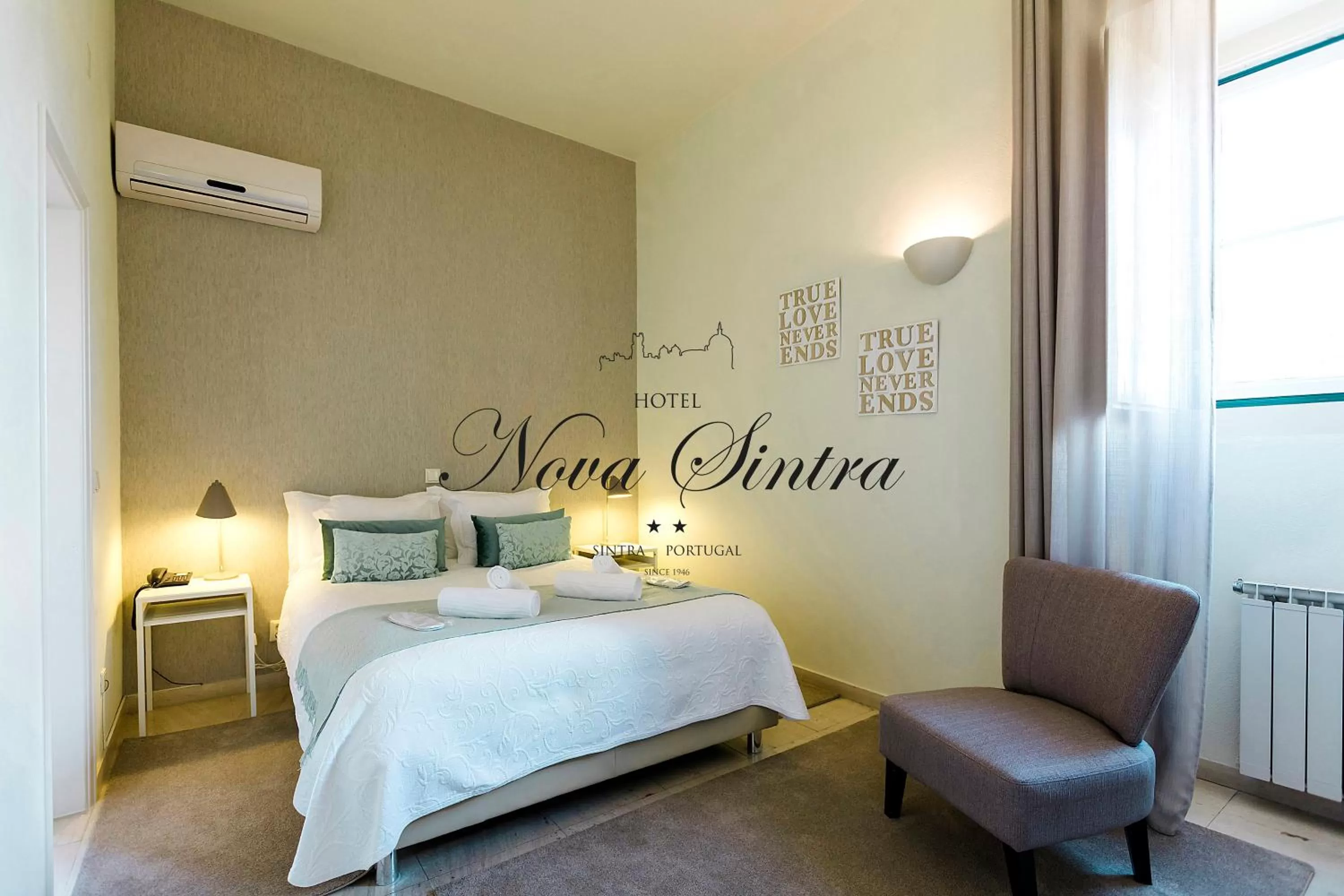 Bedroom, Bed in Hotel Nova Sintra - Adults only