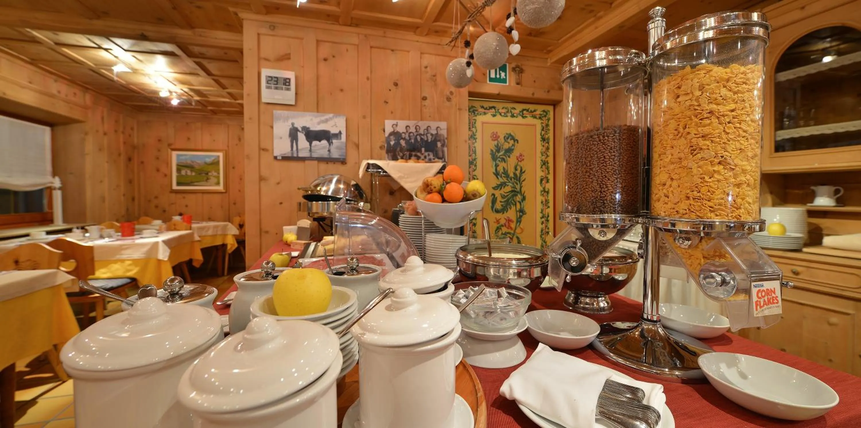 Buffet breakfast in Hotel Livigno
