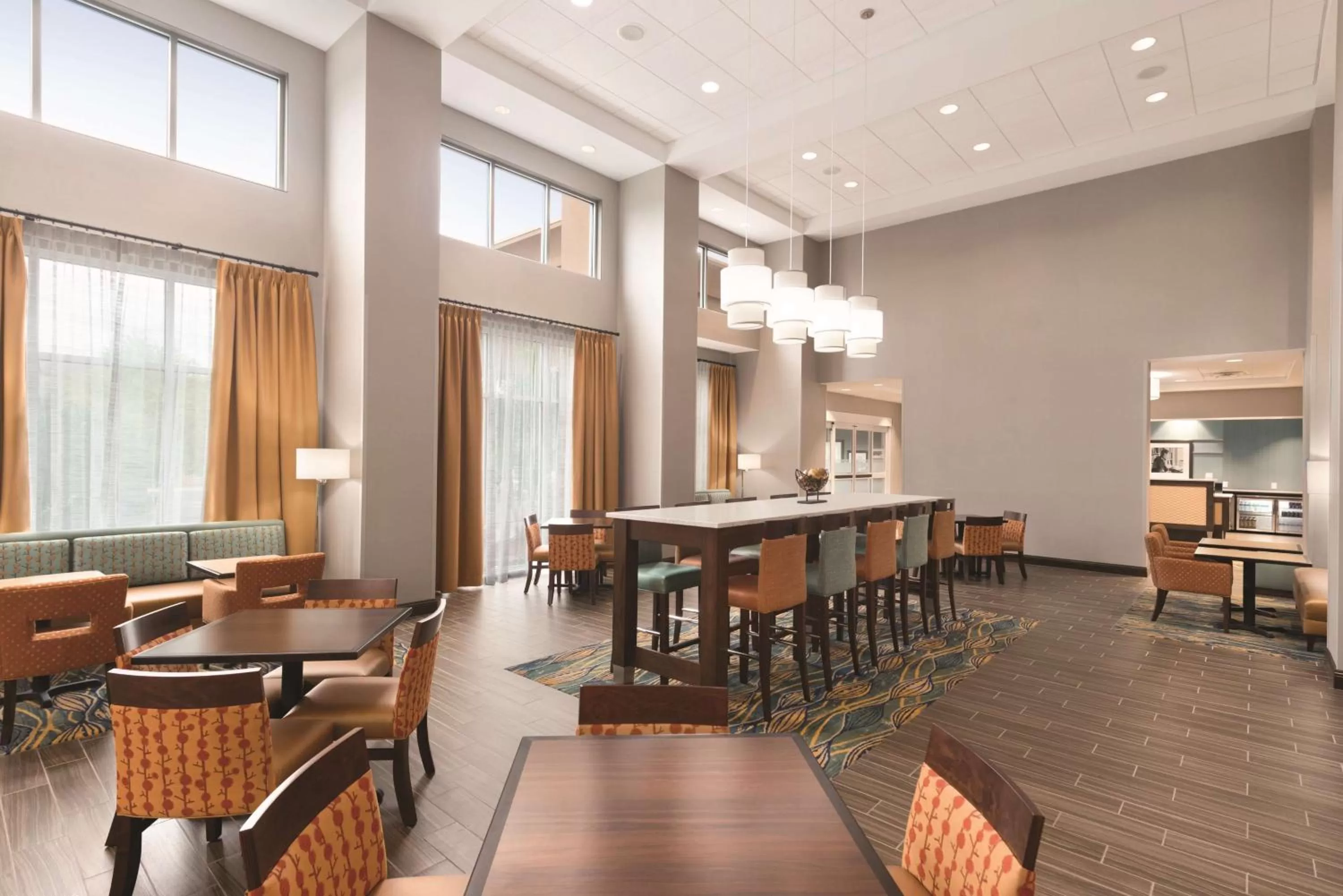 Lobby or reception in Hampton Inn & Suites - DeLand