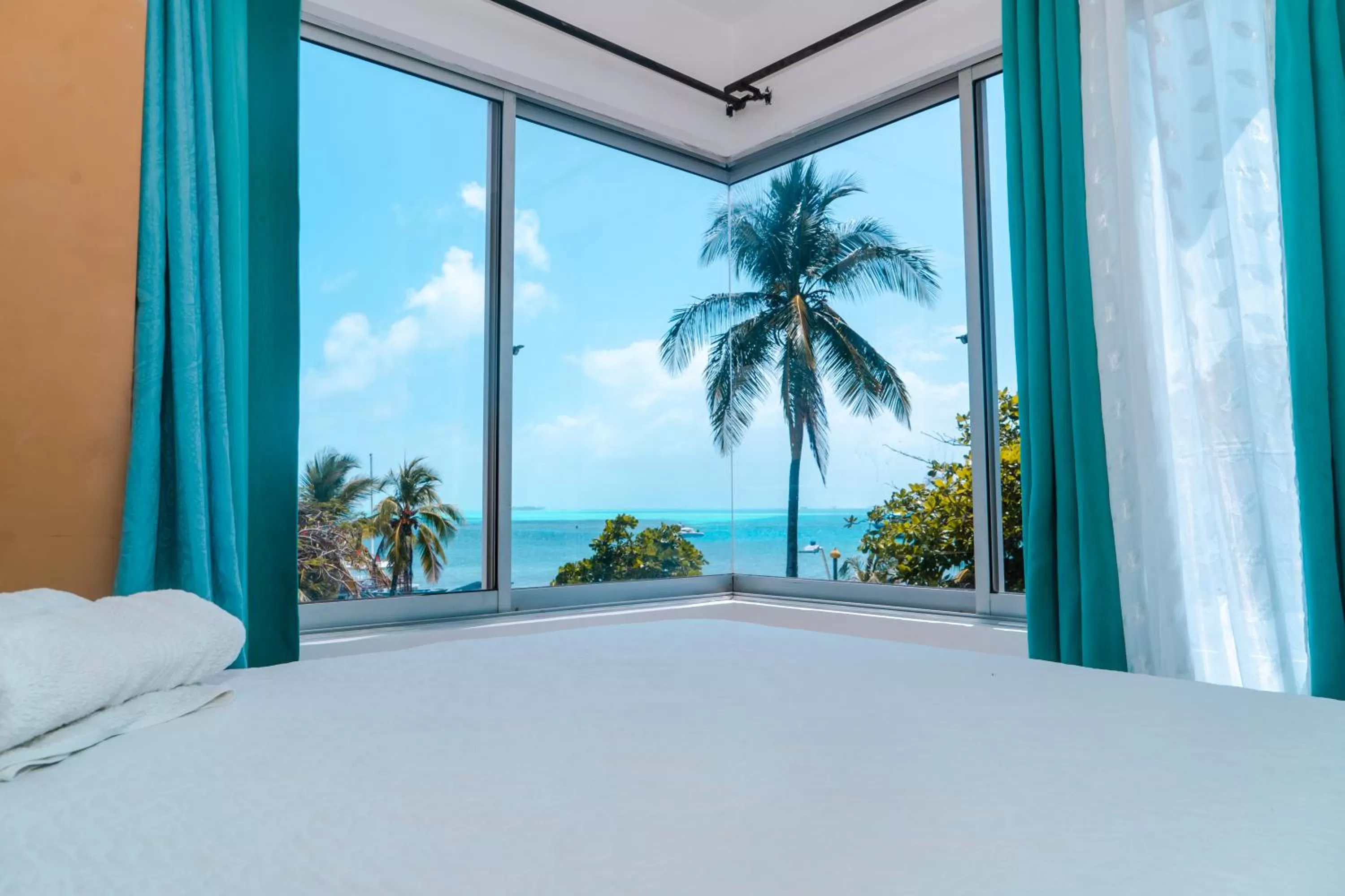 Sea view, Bed in ZOJO MARiNA BAY