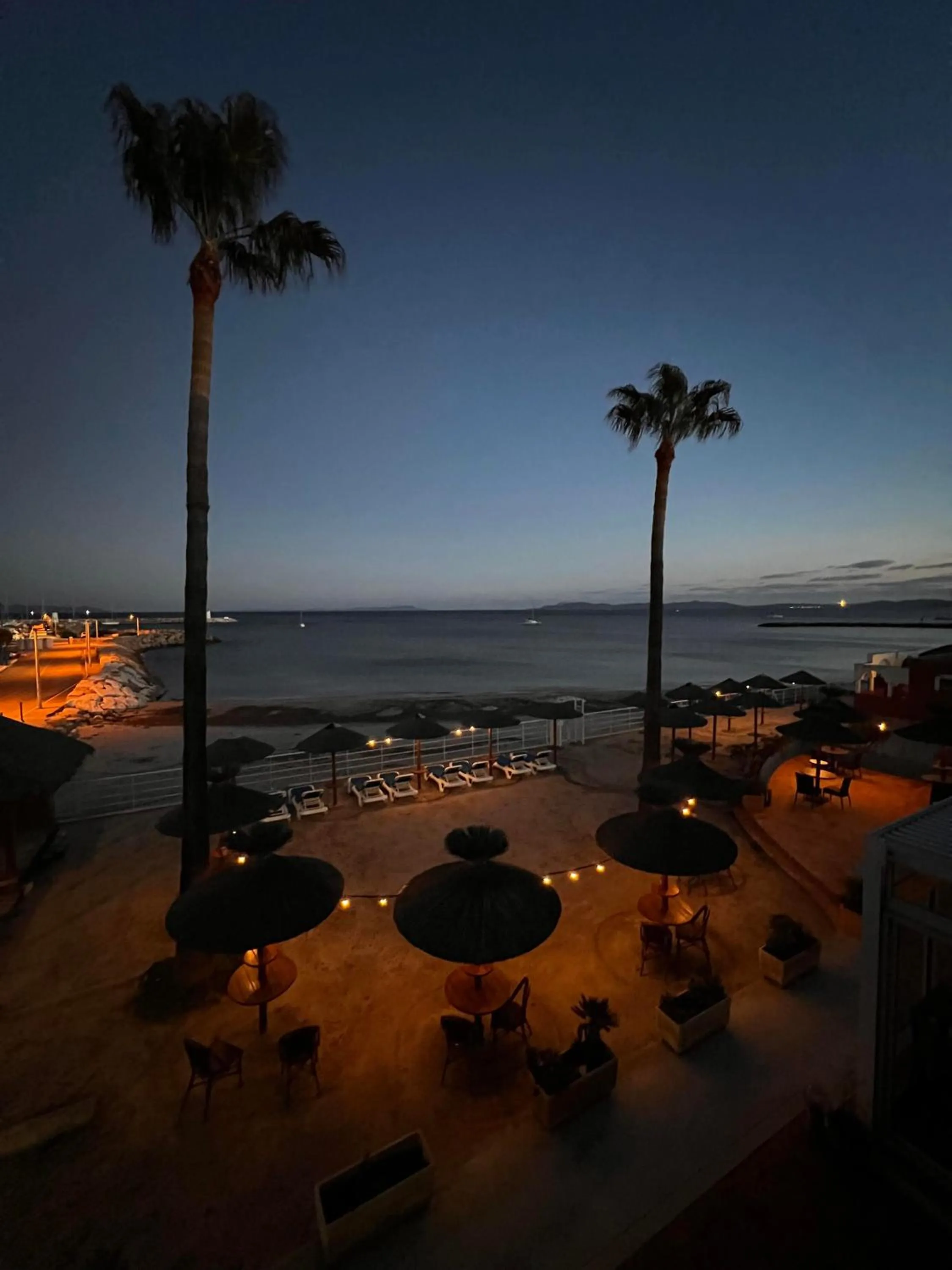 Night in Hotel La Potiniere