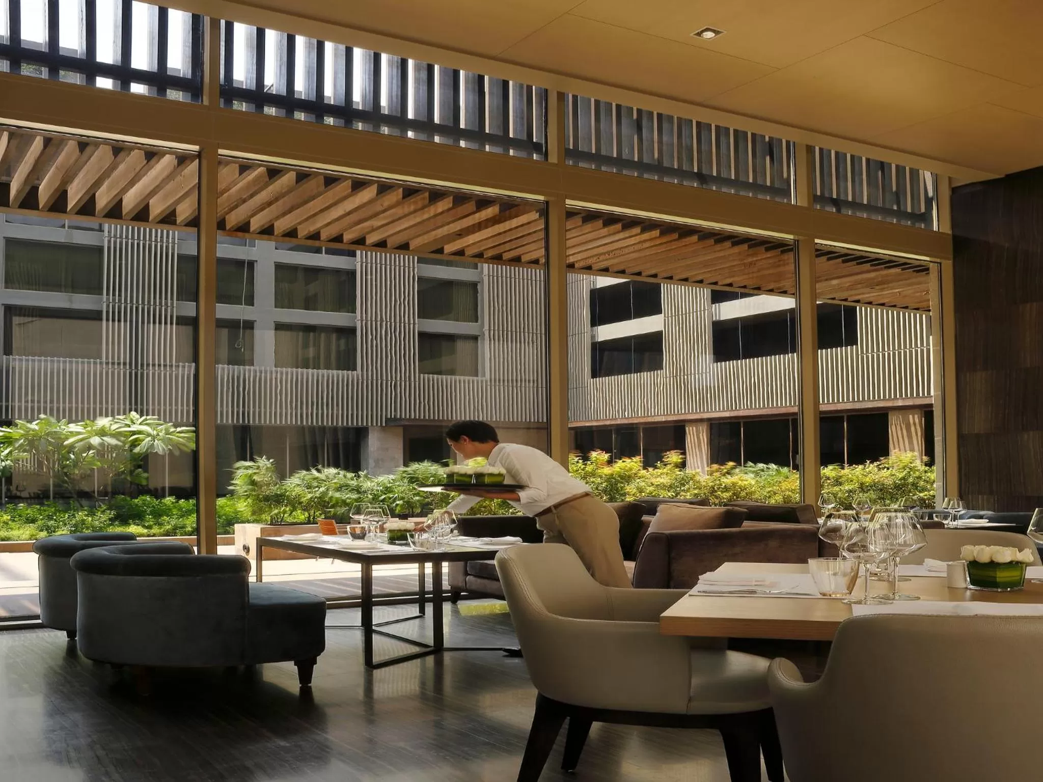 Restaurant/places to eat in Roseate House New Delhi