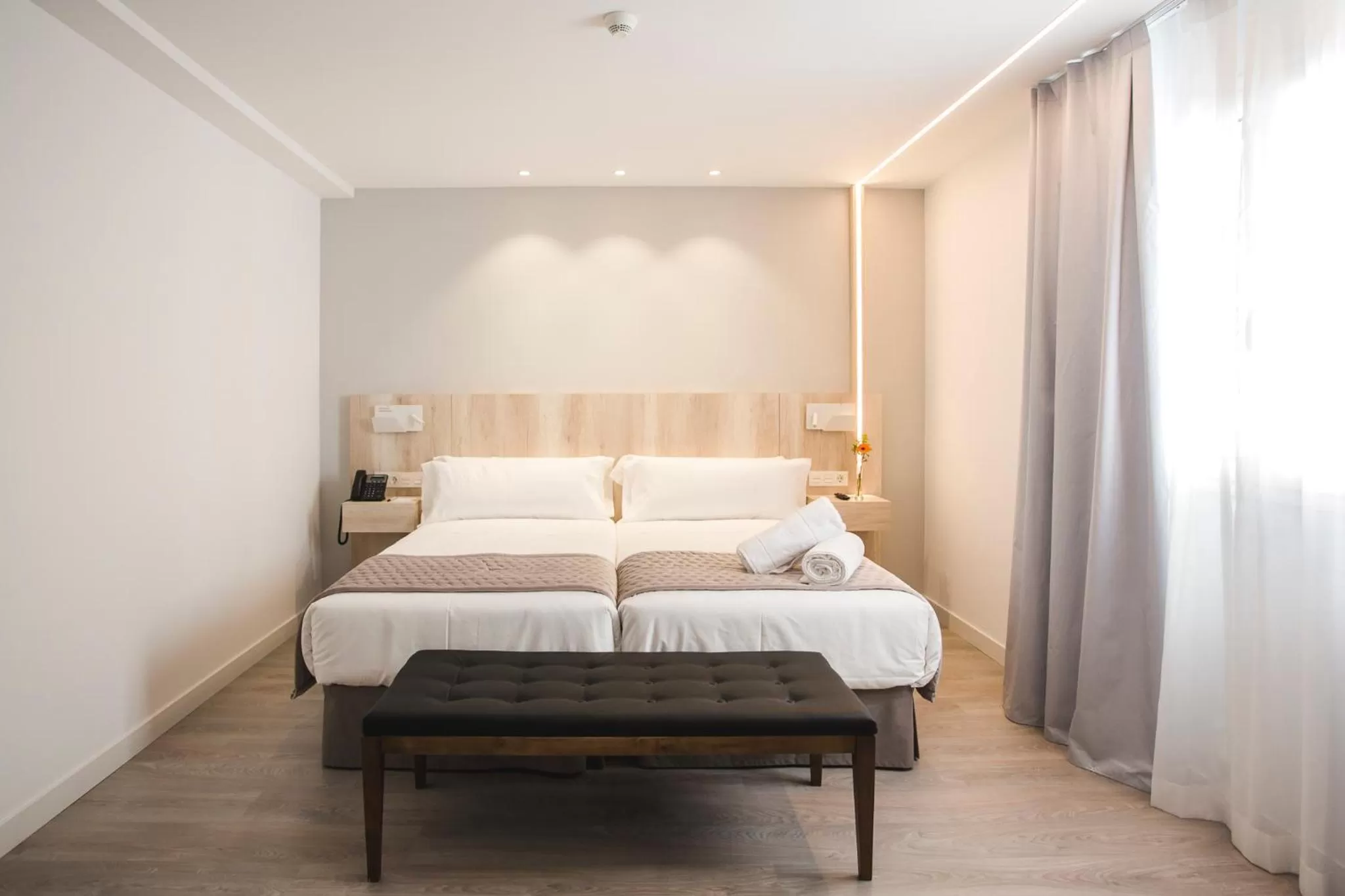 Bedroom, Bed in DWO Ábaster