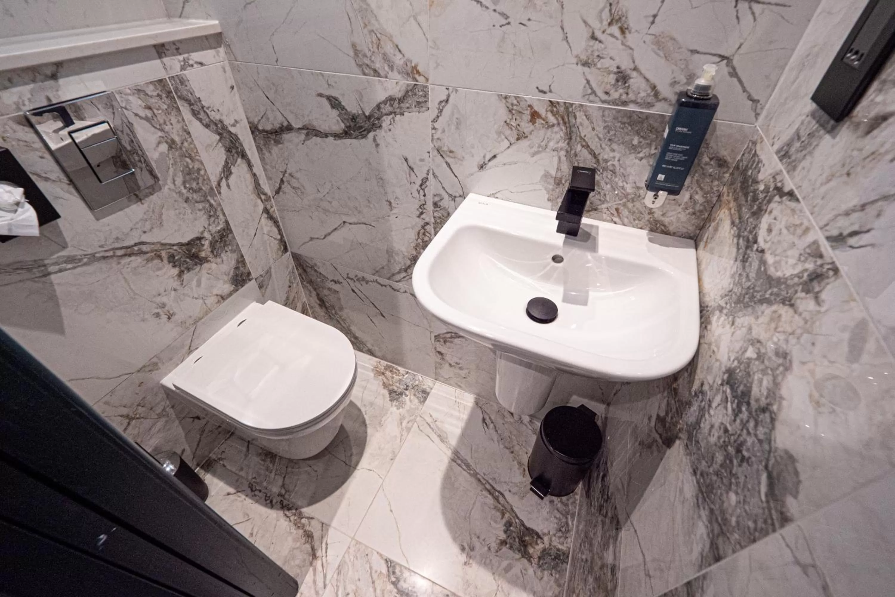 Bathroom in Hyde Park Green