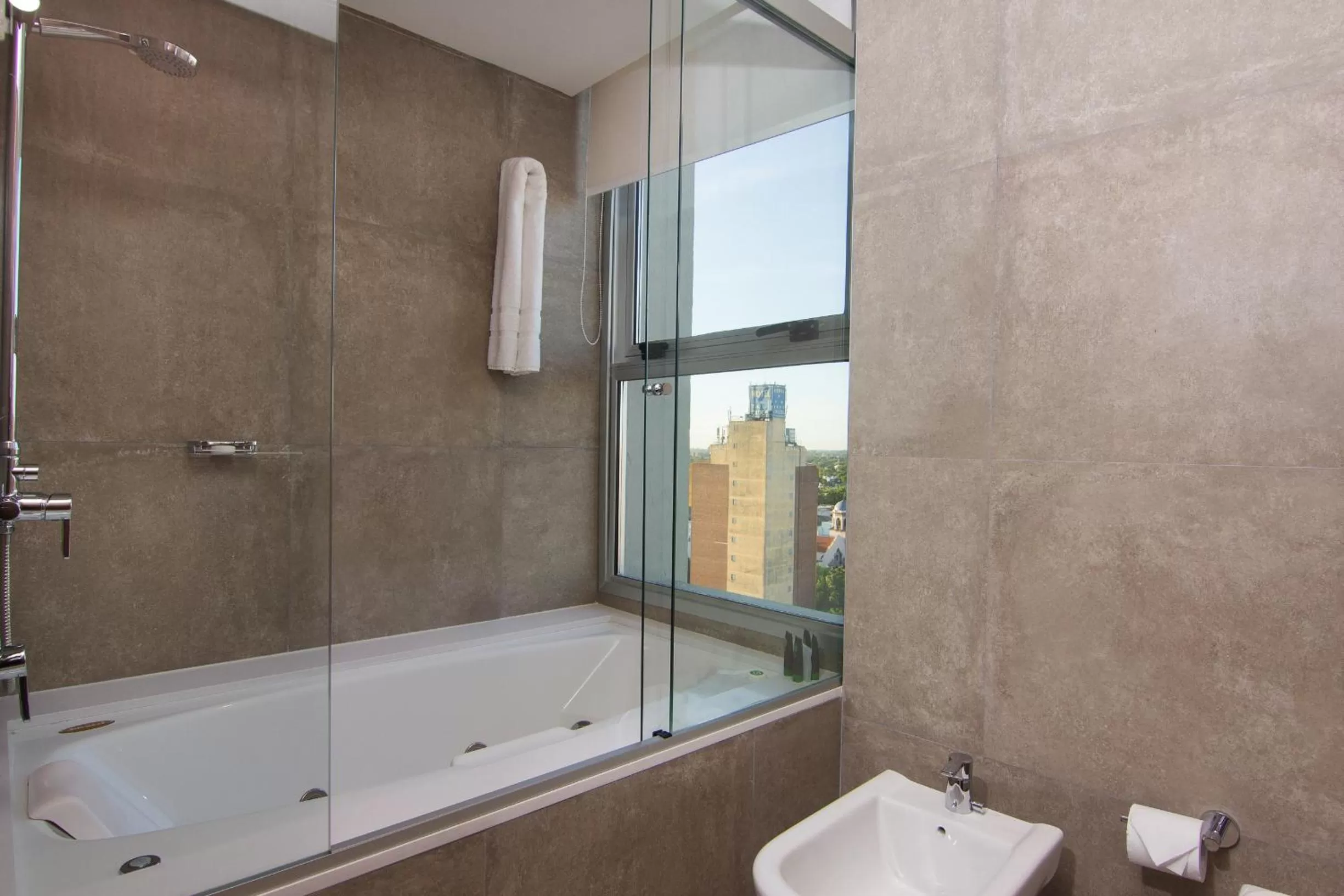 Bathroom in Hotel Ciudadano Suites