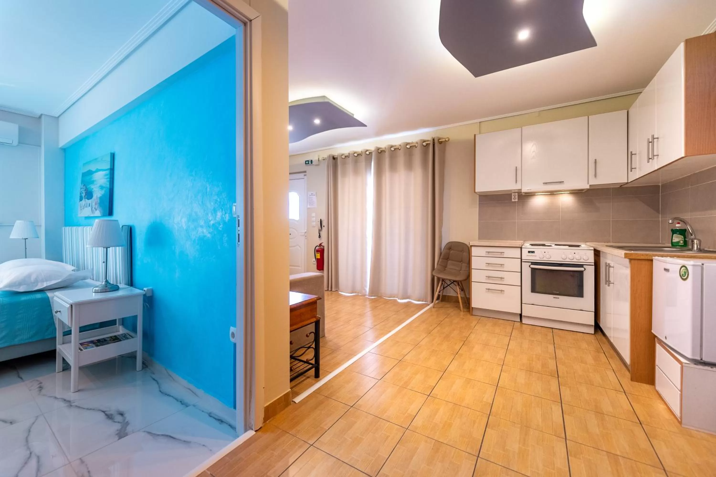 Bed in Apartments Tina FREE transfer from-to the airport