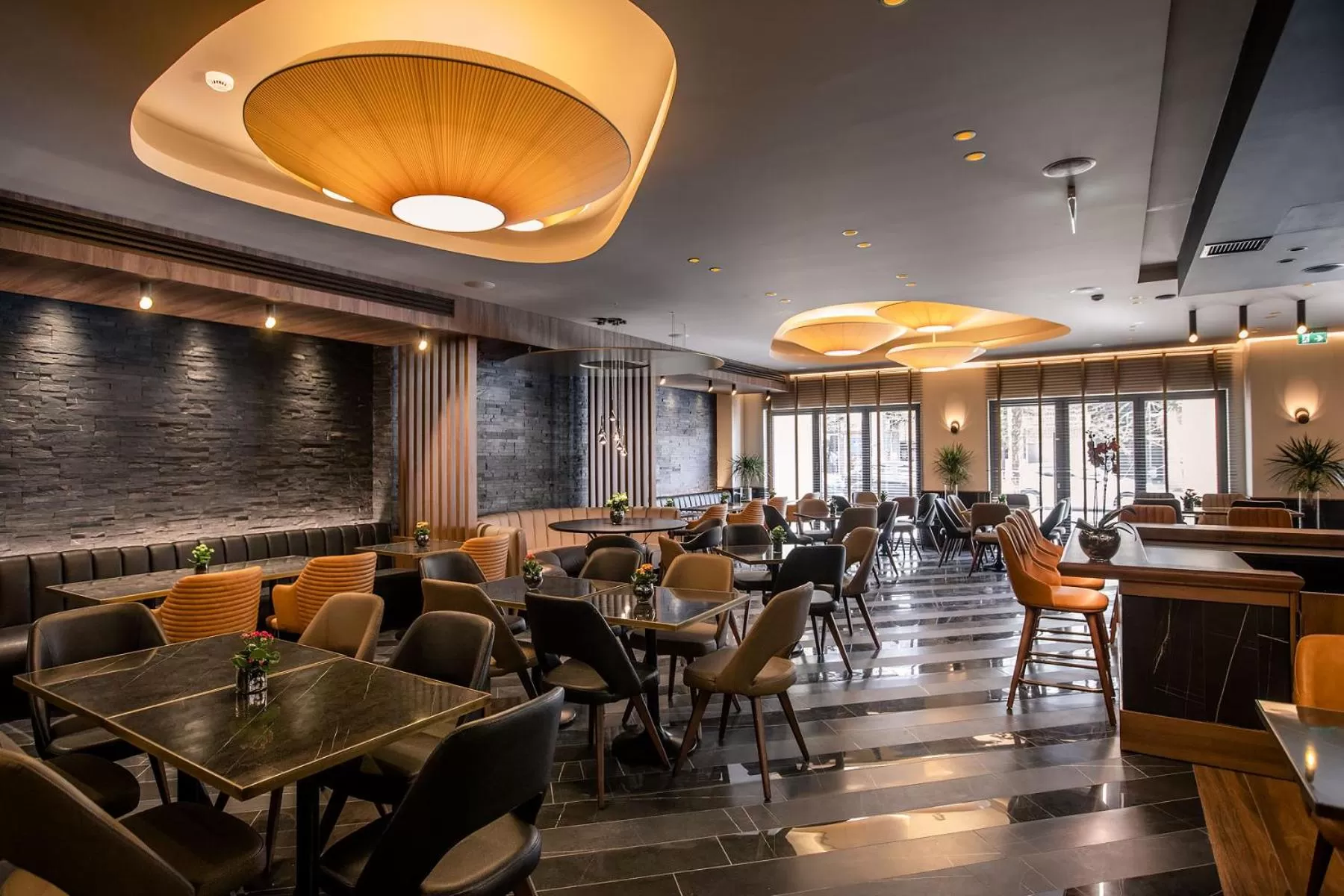 Restaurant/places to eat in Mediterranean Palace