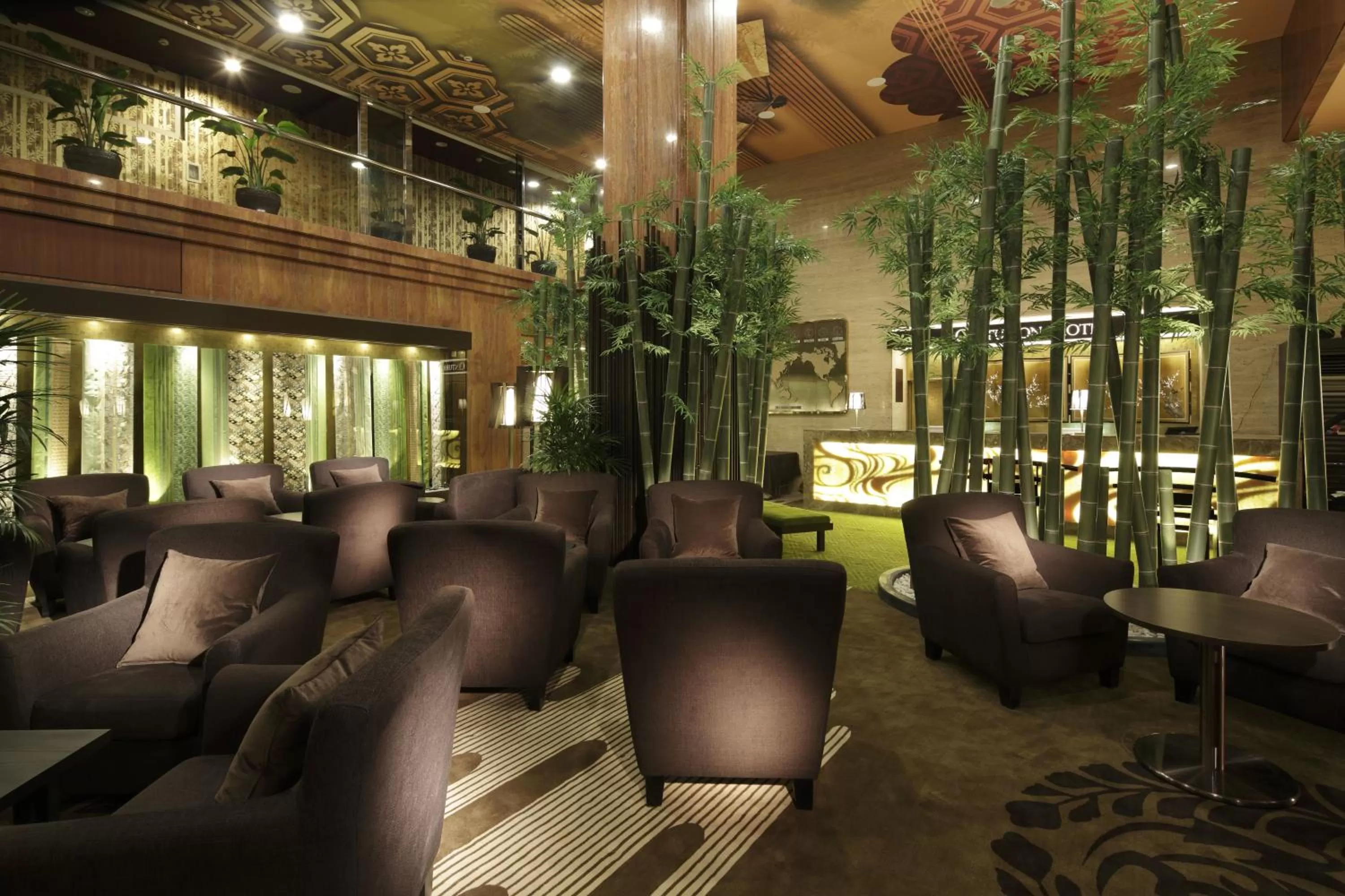 Communal lounge/ TV room in Centurion Hotel Ueno