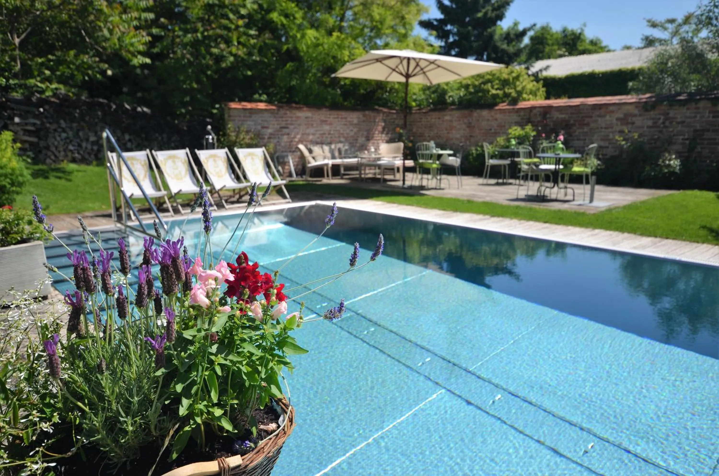 Garden view in Hotel Landhaus Moserhof
