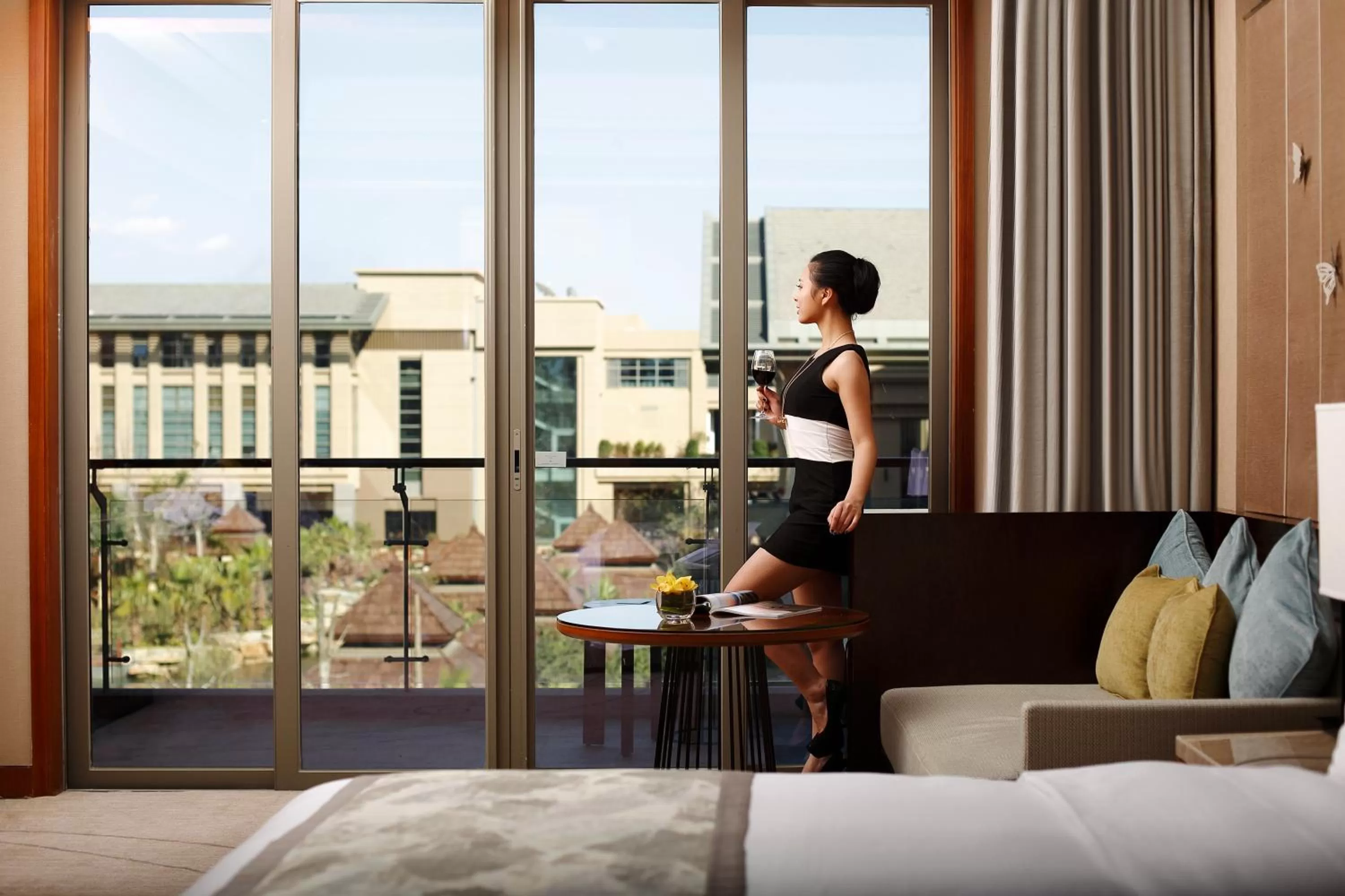 Bedroom in InterContinental Kunming by IHG