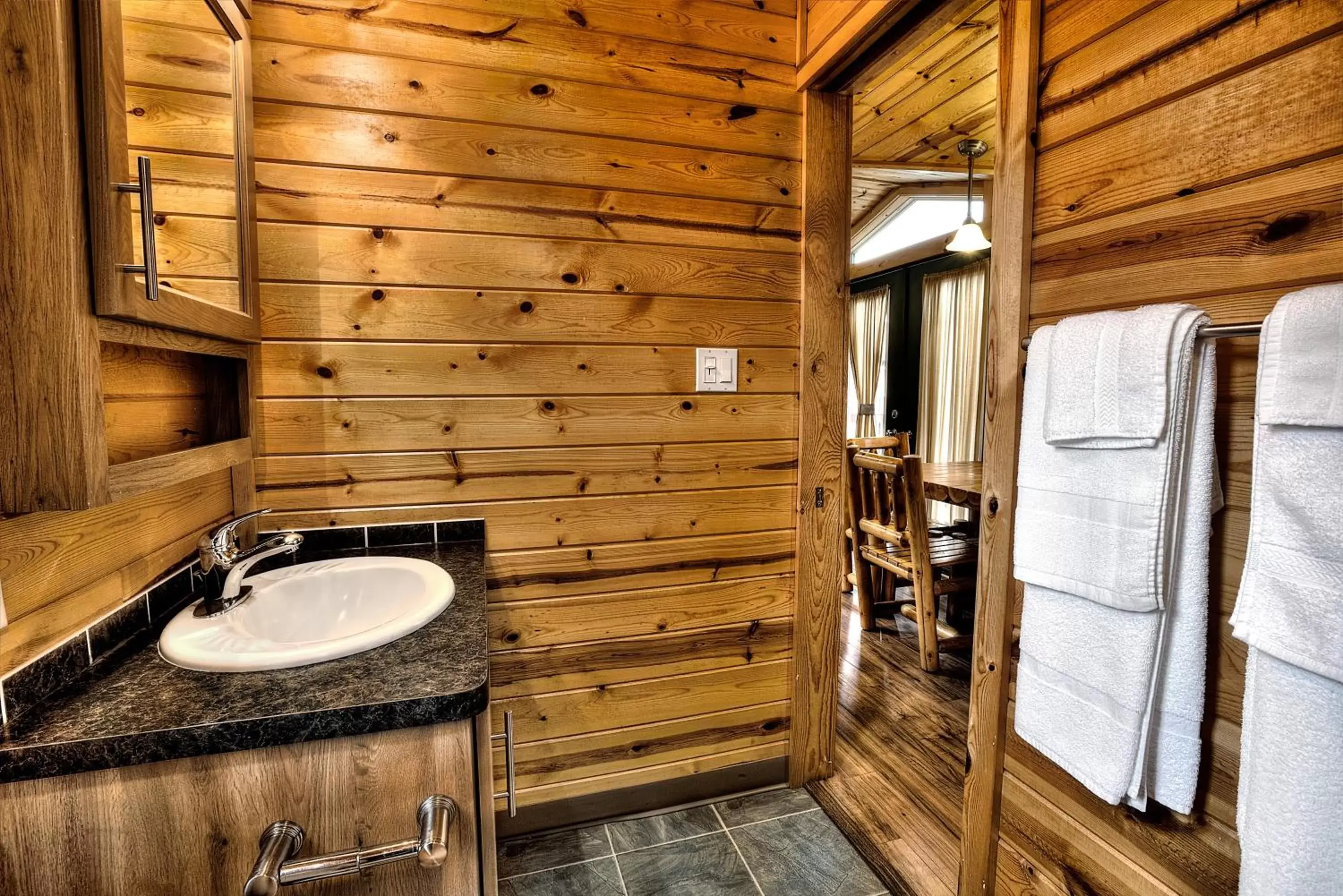 Two-Bedroom Chalet in Motel et Camping Etchemin Two-Bedroom Chalet in Motel et Camping Etchemin