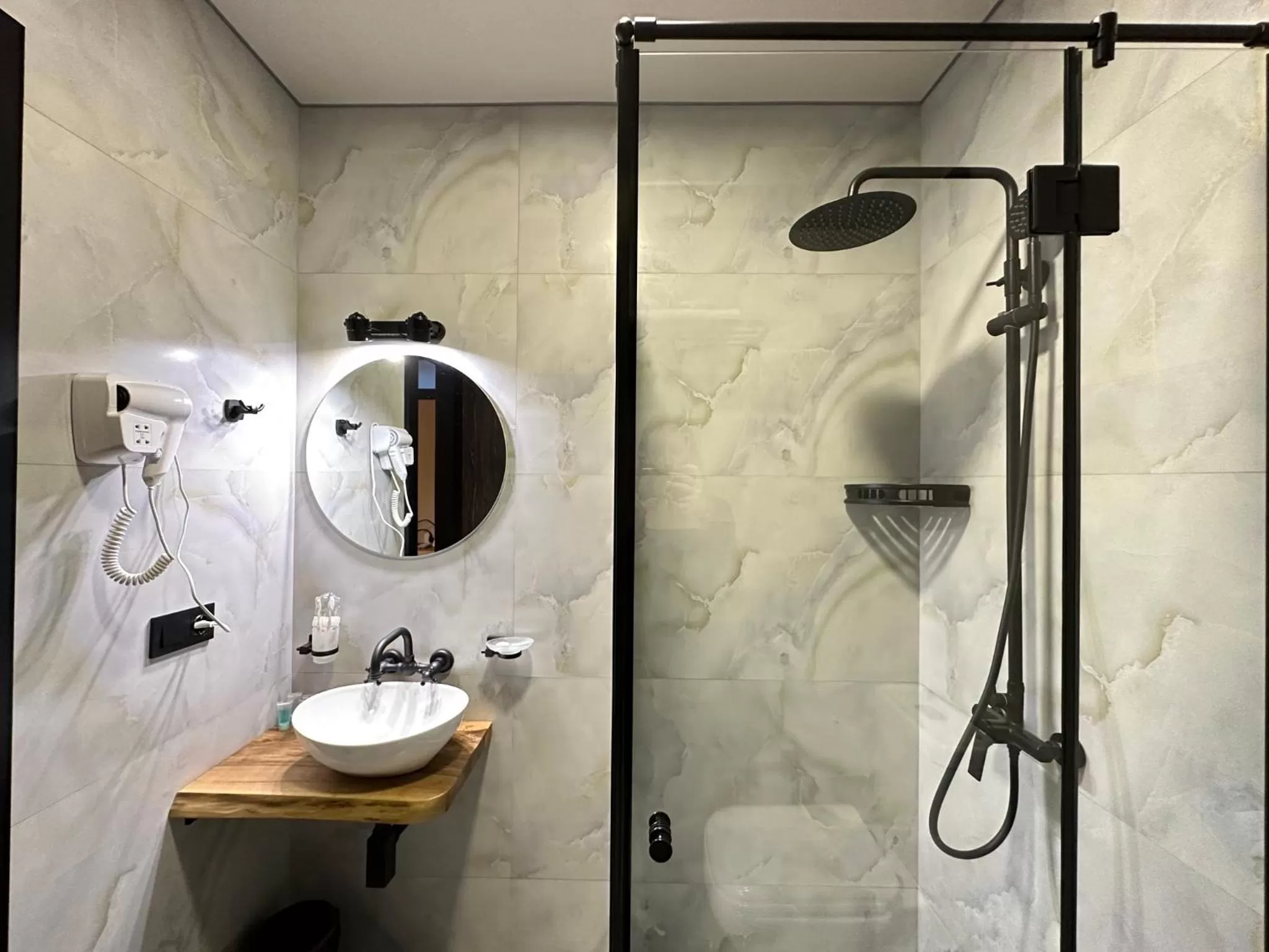 Shower in Galavani By Vintage Hotel Collections