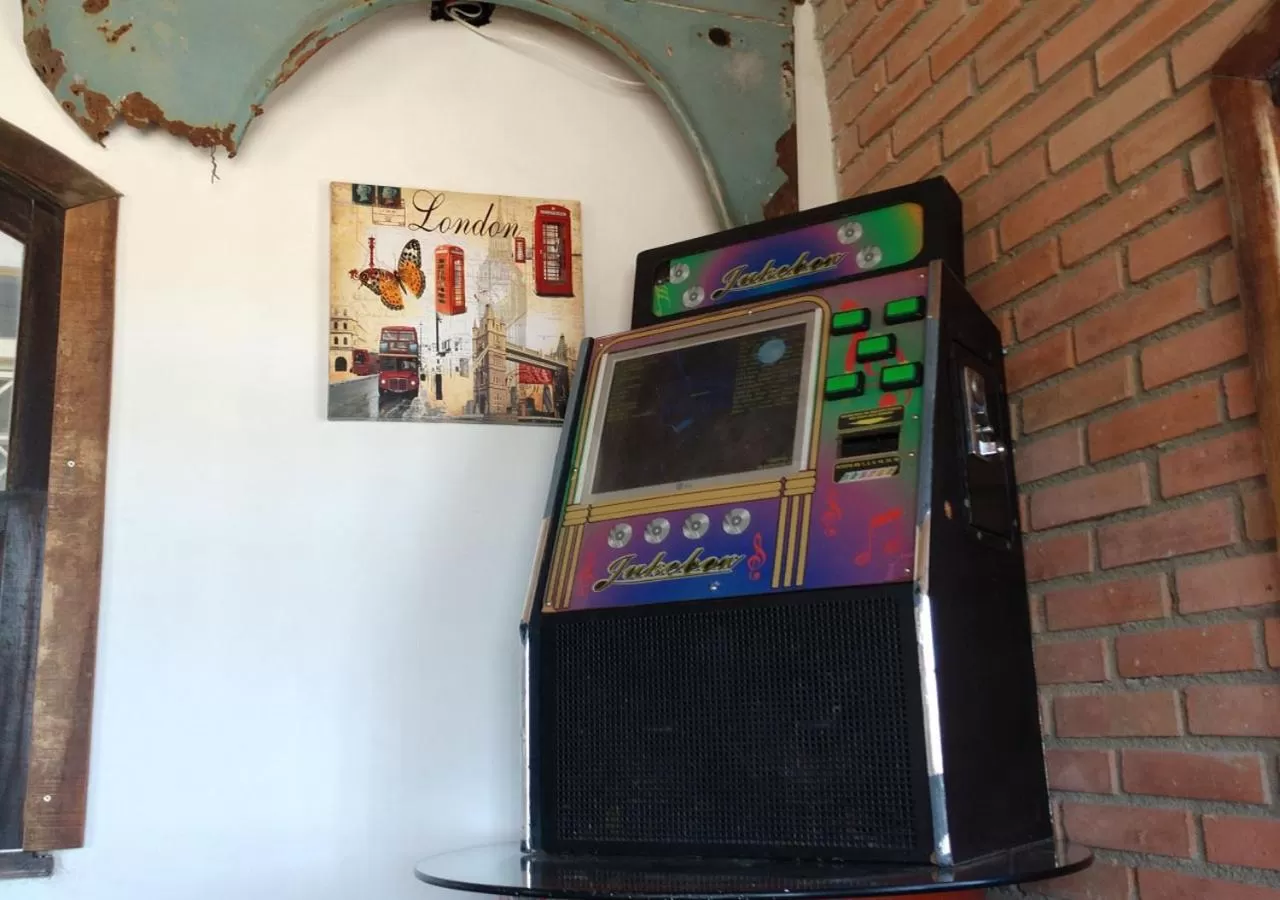 Restaurant/places to eat in SPACE 4 U - HOTEL BOUTIQUE TEMÁTICO - Aeroporto