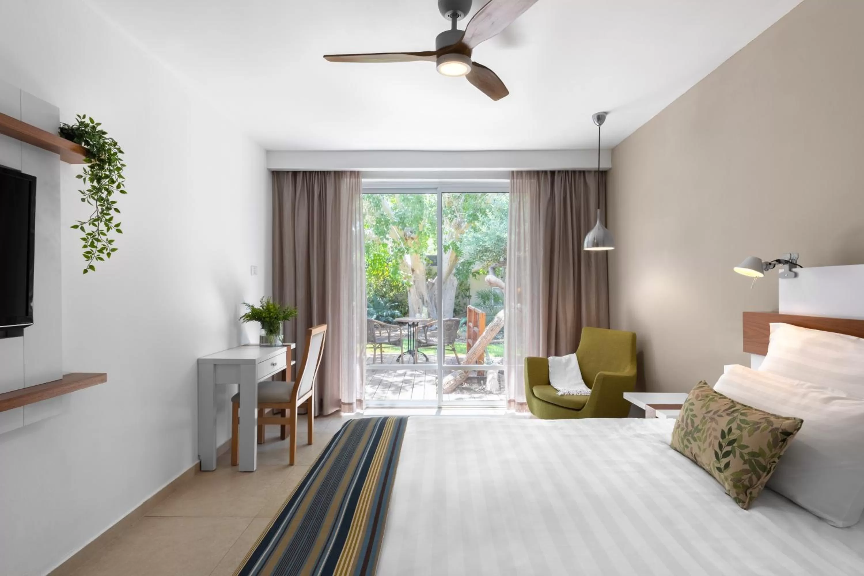 Photo of the whole room, Bed in Ein Gedi Kibbutz Hotel