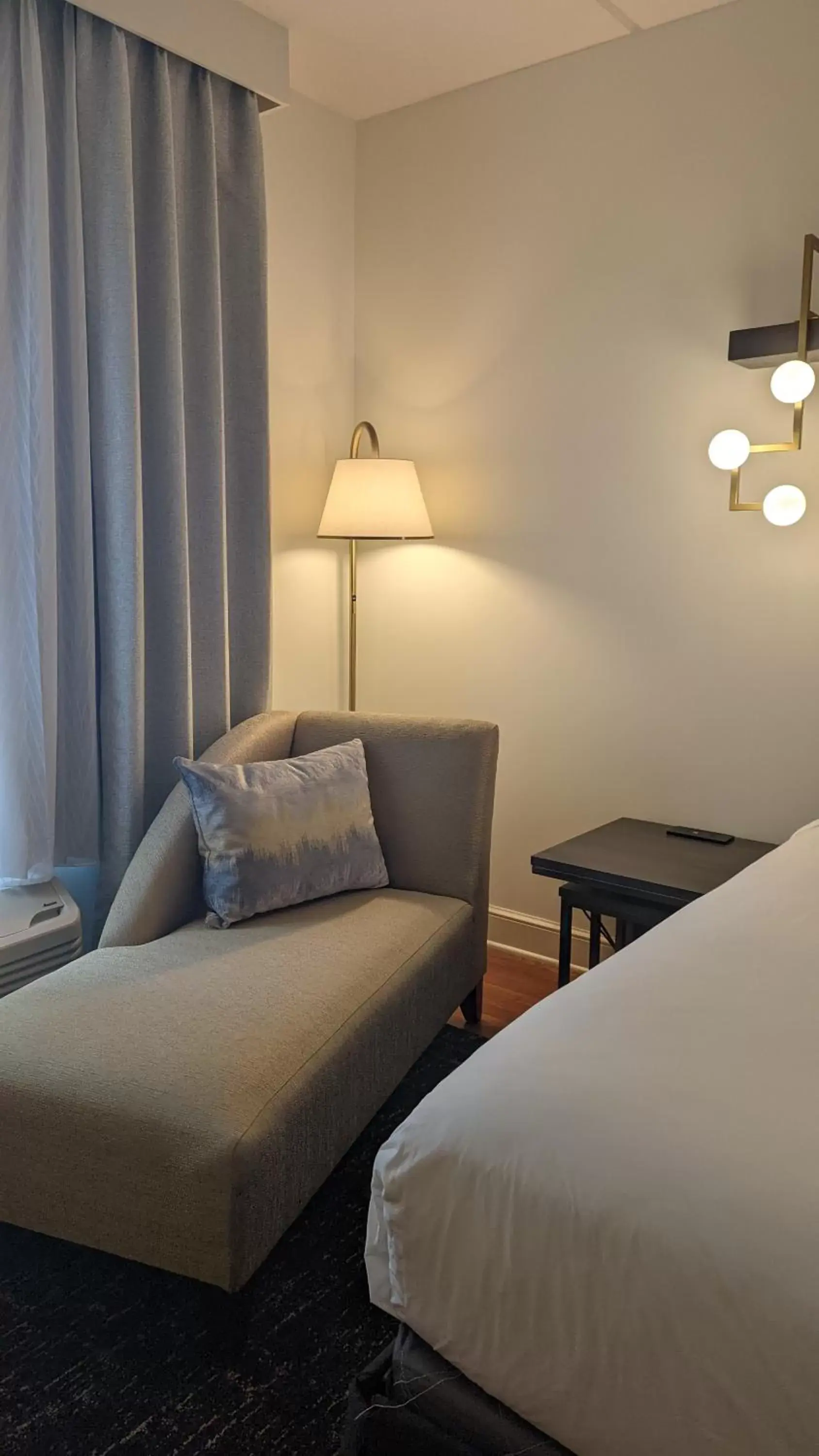 Double Room with Two Double Beds and Lake View in Hotel Indigo Jacksonville-Deerwood Park by IHG Double Room with Two Double Beds and Lake View in Hotel Indigo Jacksonville-Deerwood Park by IHG