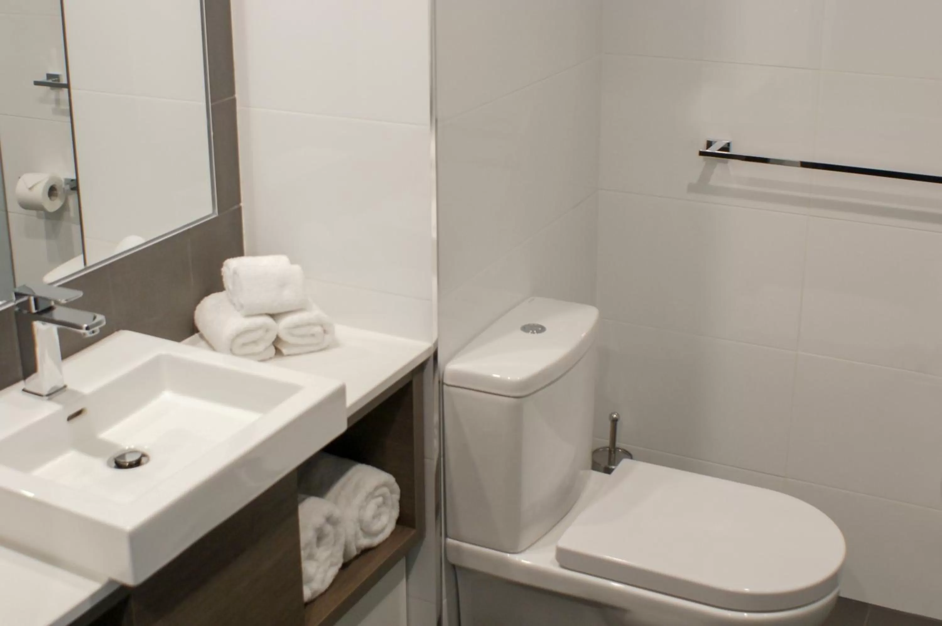 Bathroom in Mercure Sunshine Coast Kawana Waters