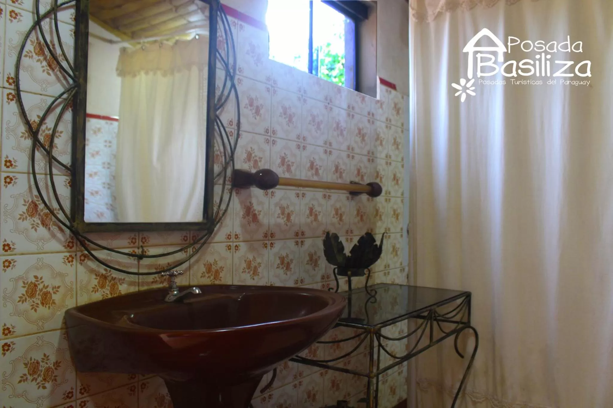 Bathroom in Posada Basiliza, Encarnación PY