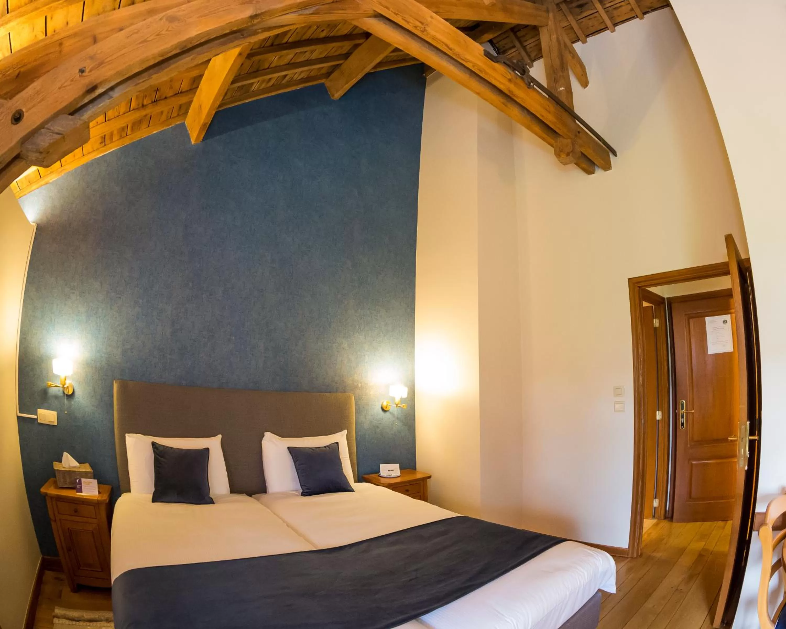 Photo of the whole room, Bed in B&B Ferme Château de Laneffe