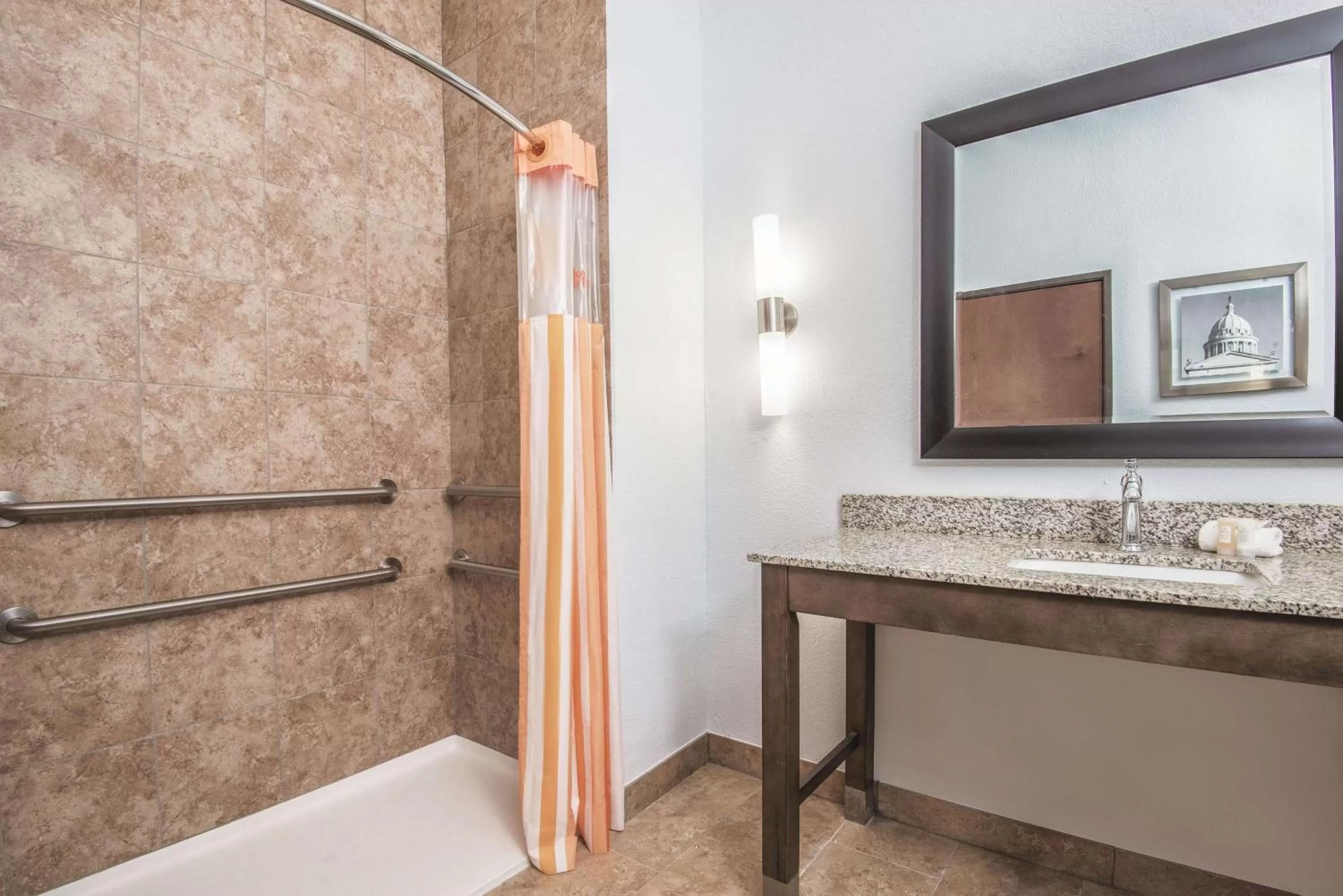 Queen Room with Two Queen Beds - Mobility Access in La Quinta by Wyndham Guthrie