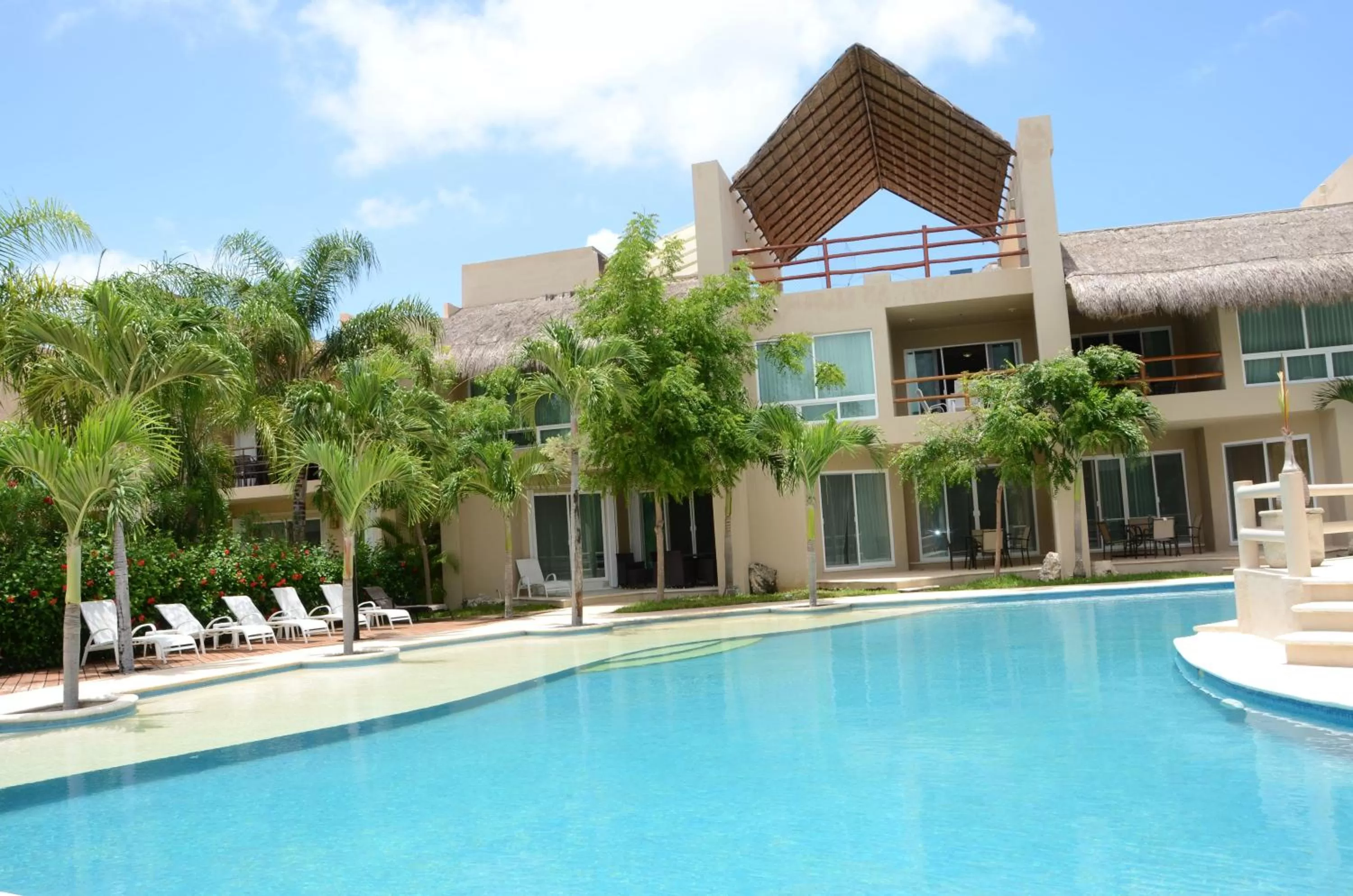 Facade/entrance in Coral Maya Stay Suites
