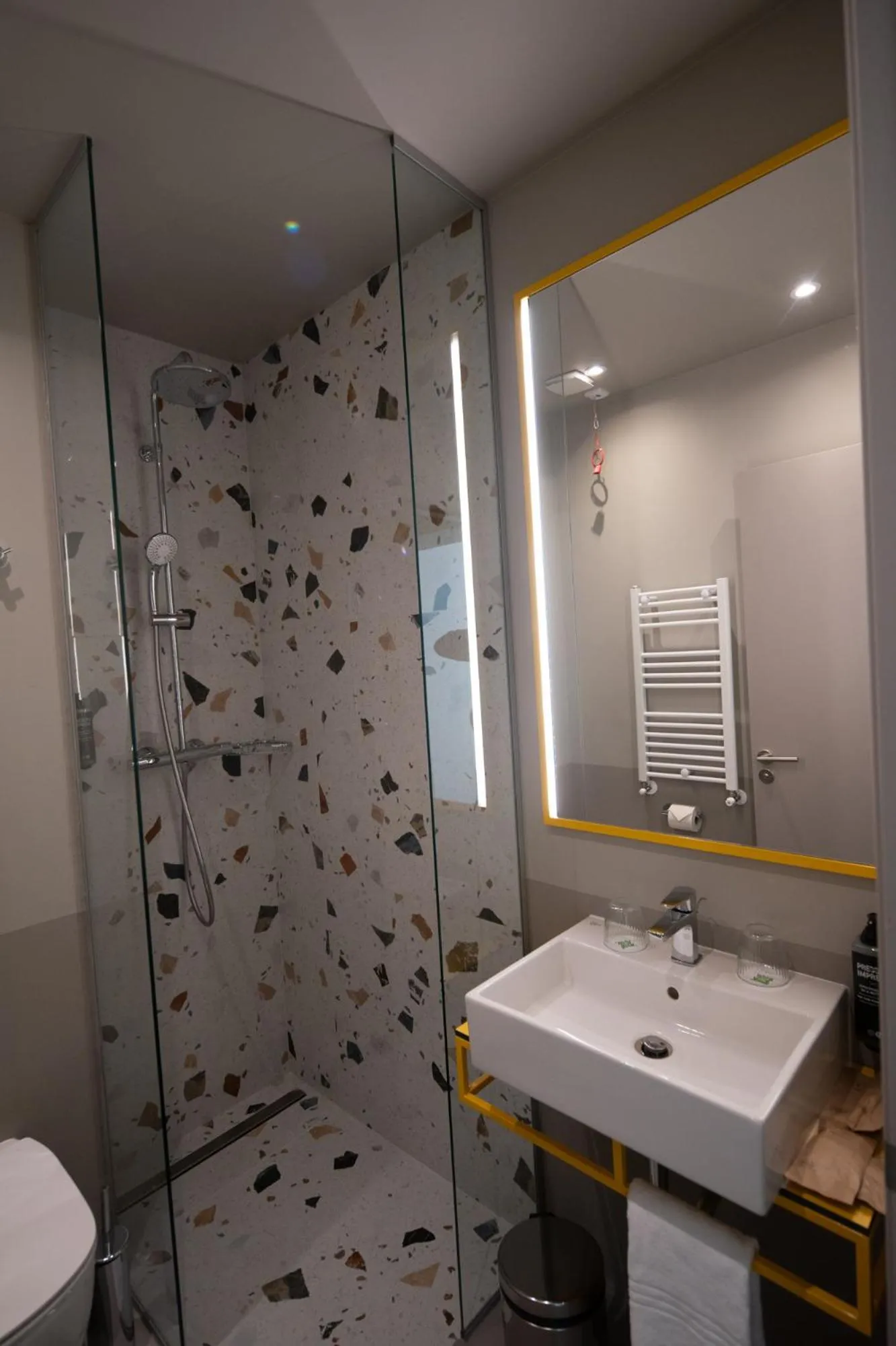 Bathroom in Ibis Styles Sibiu Arsenal