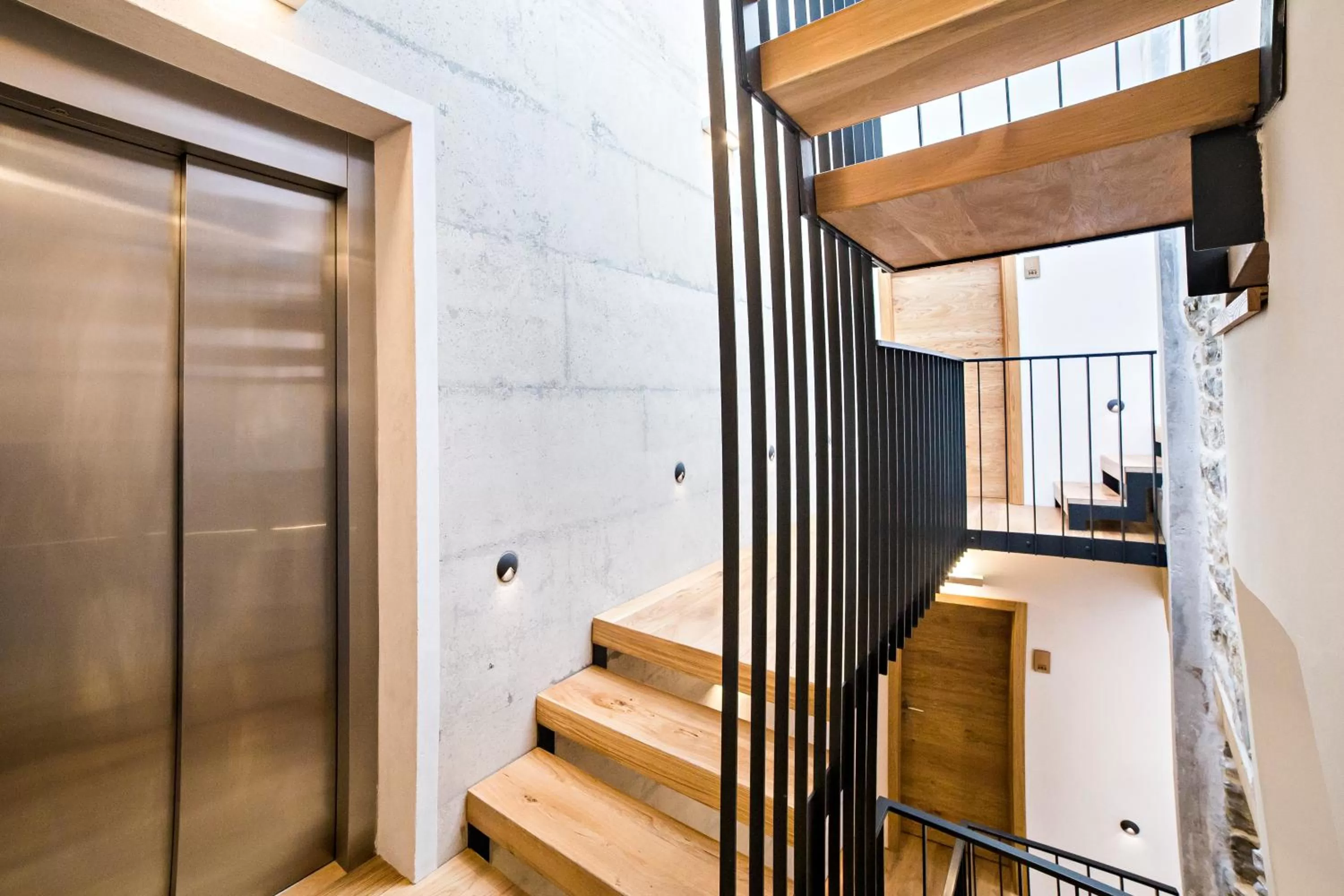 Property building in MEMENTO B&B Piran