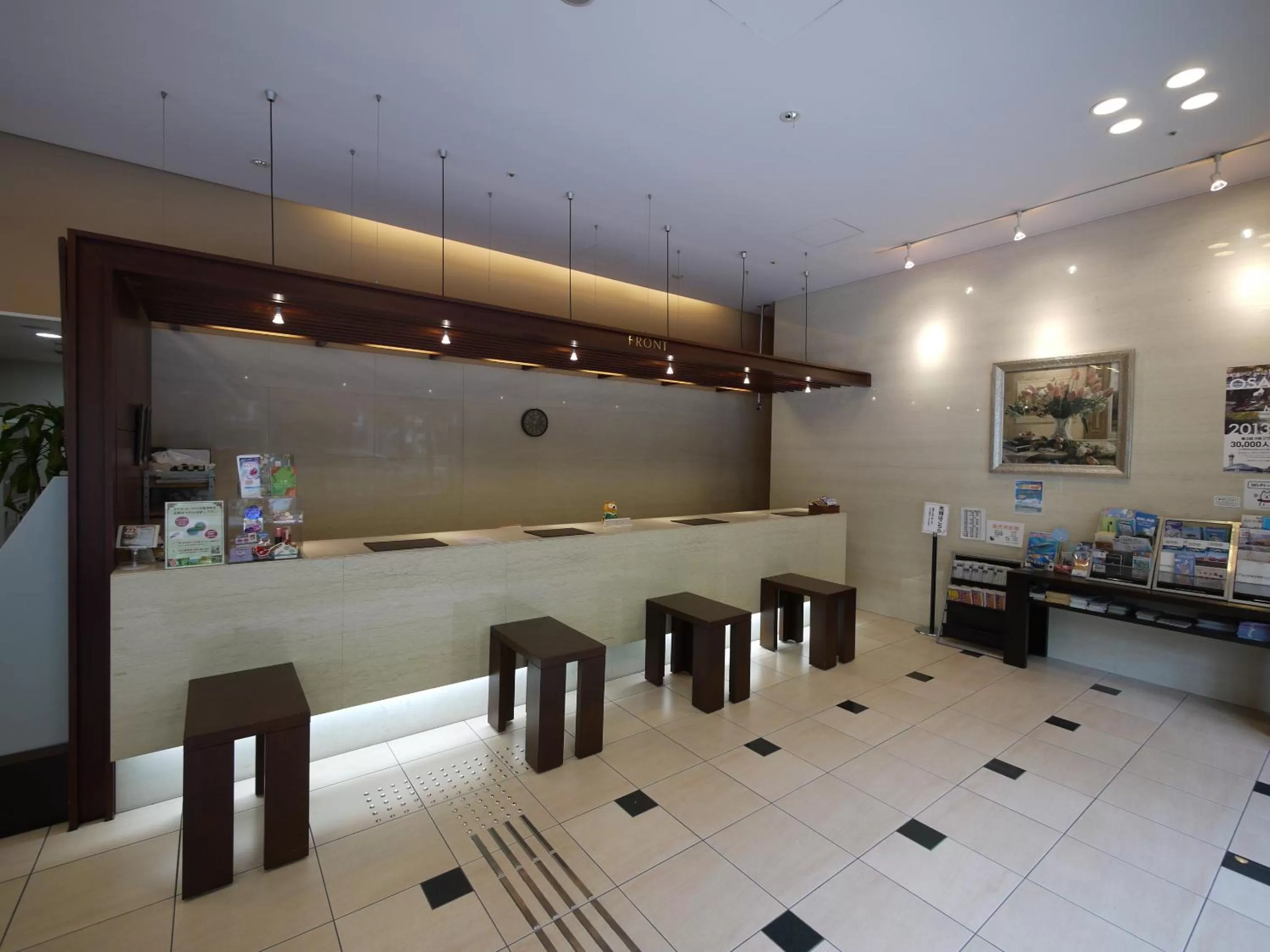 Lobby or reception in Hotel Route-Inn Osaka Honmachi