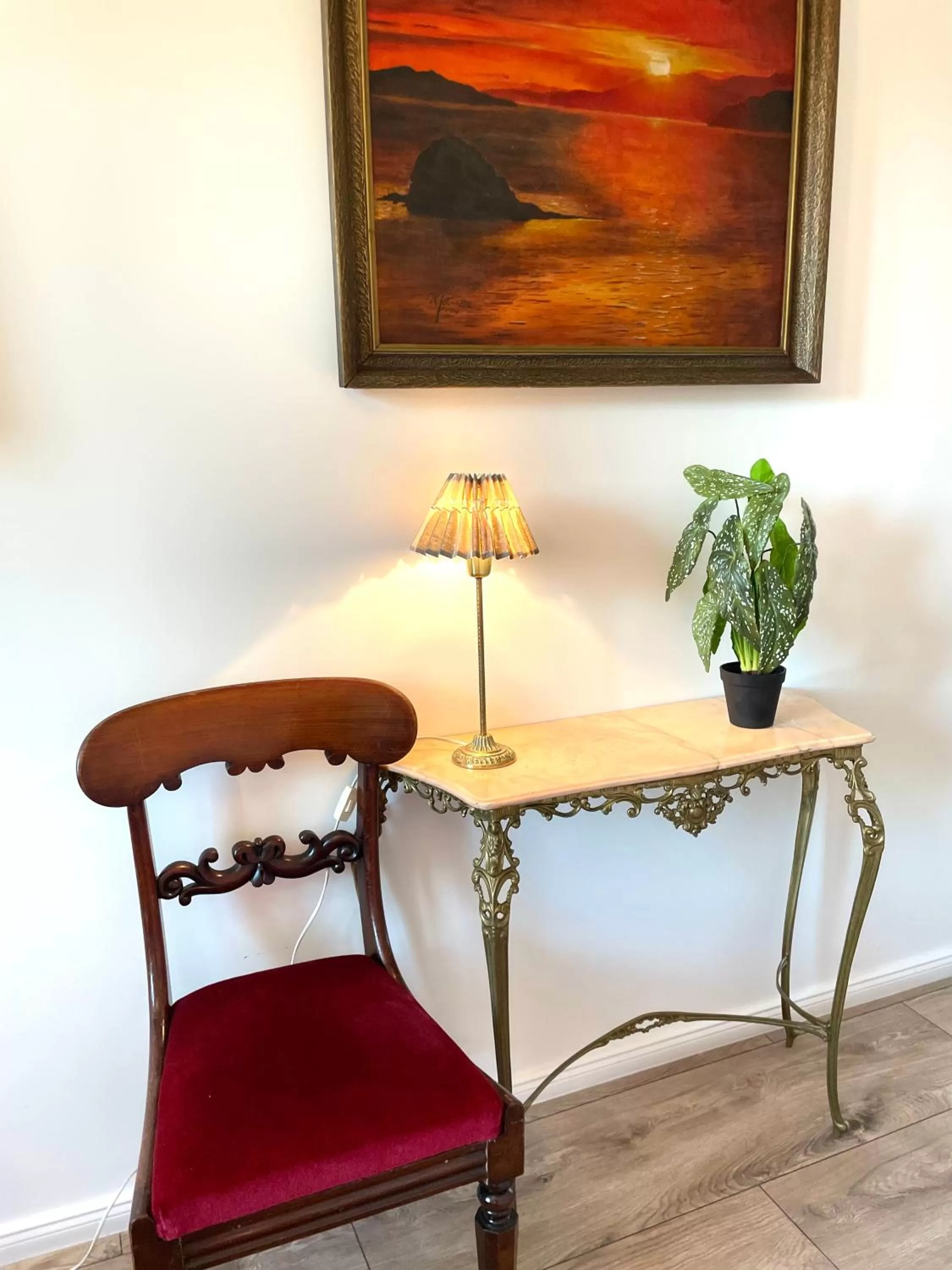 CHATA OTWARTYCH OKIENNIC Pokoje Gościnne