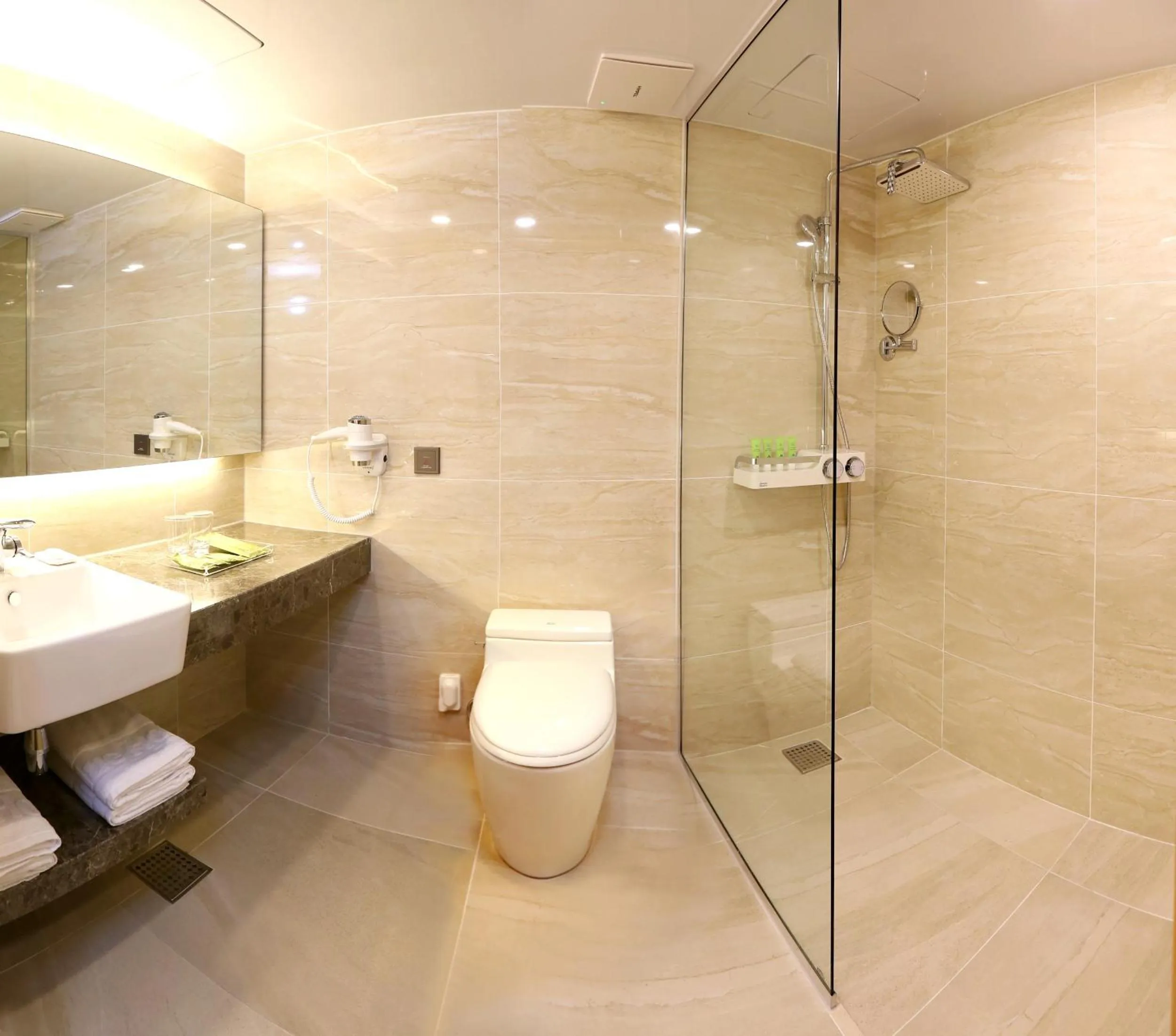 Balcony Family Twin Room in Value Hotel Seogwipo JS