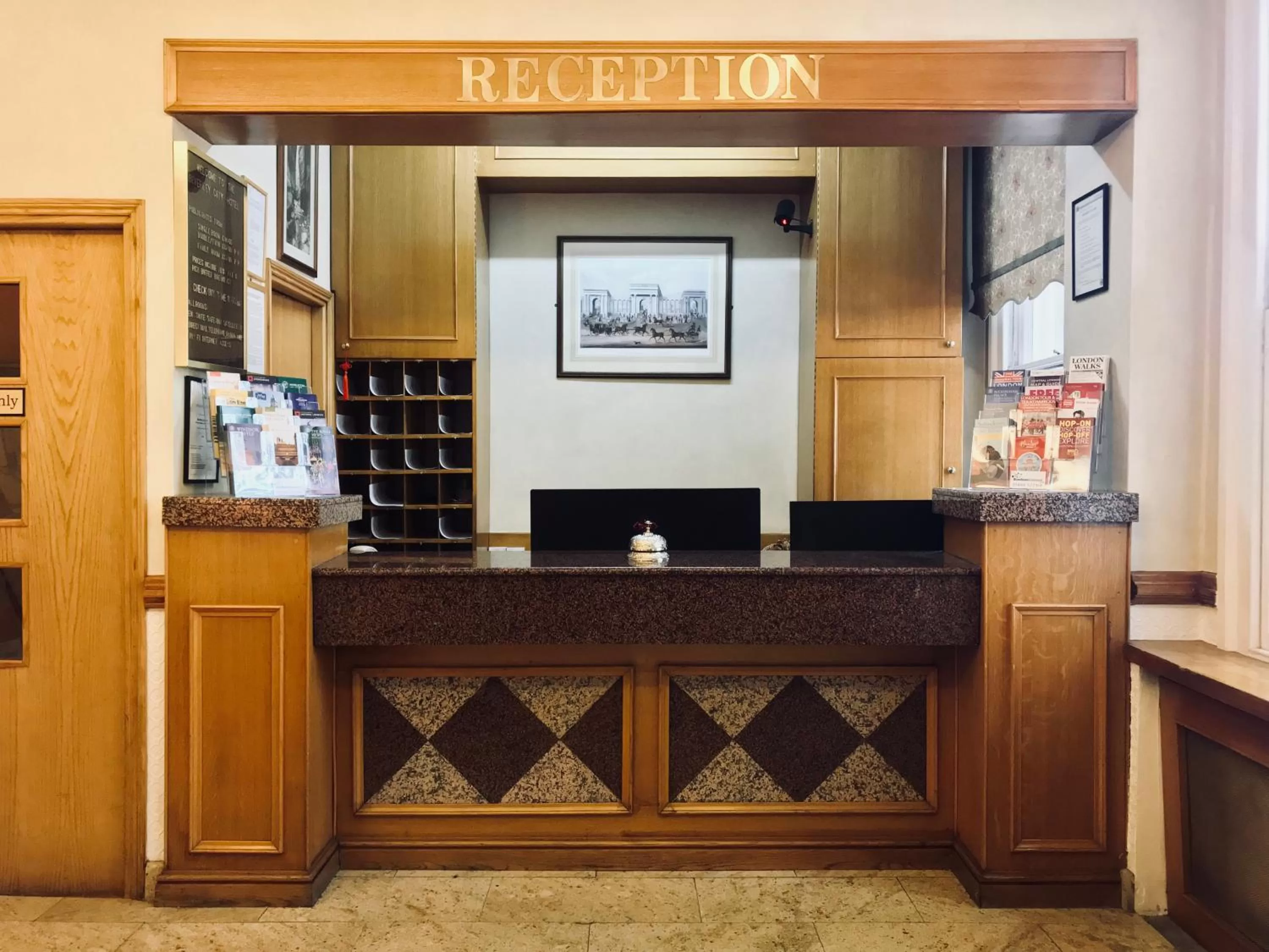 Lobby or reception in The Beverley House Hotel