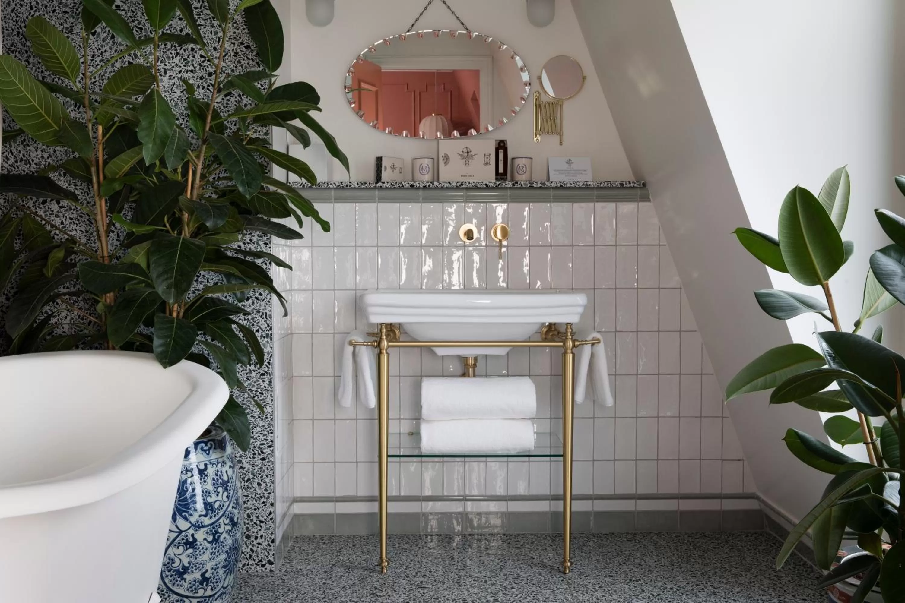 Bathroom in Hôtel Monte Cristo