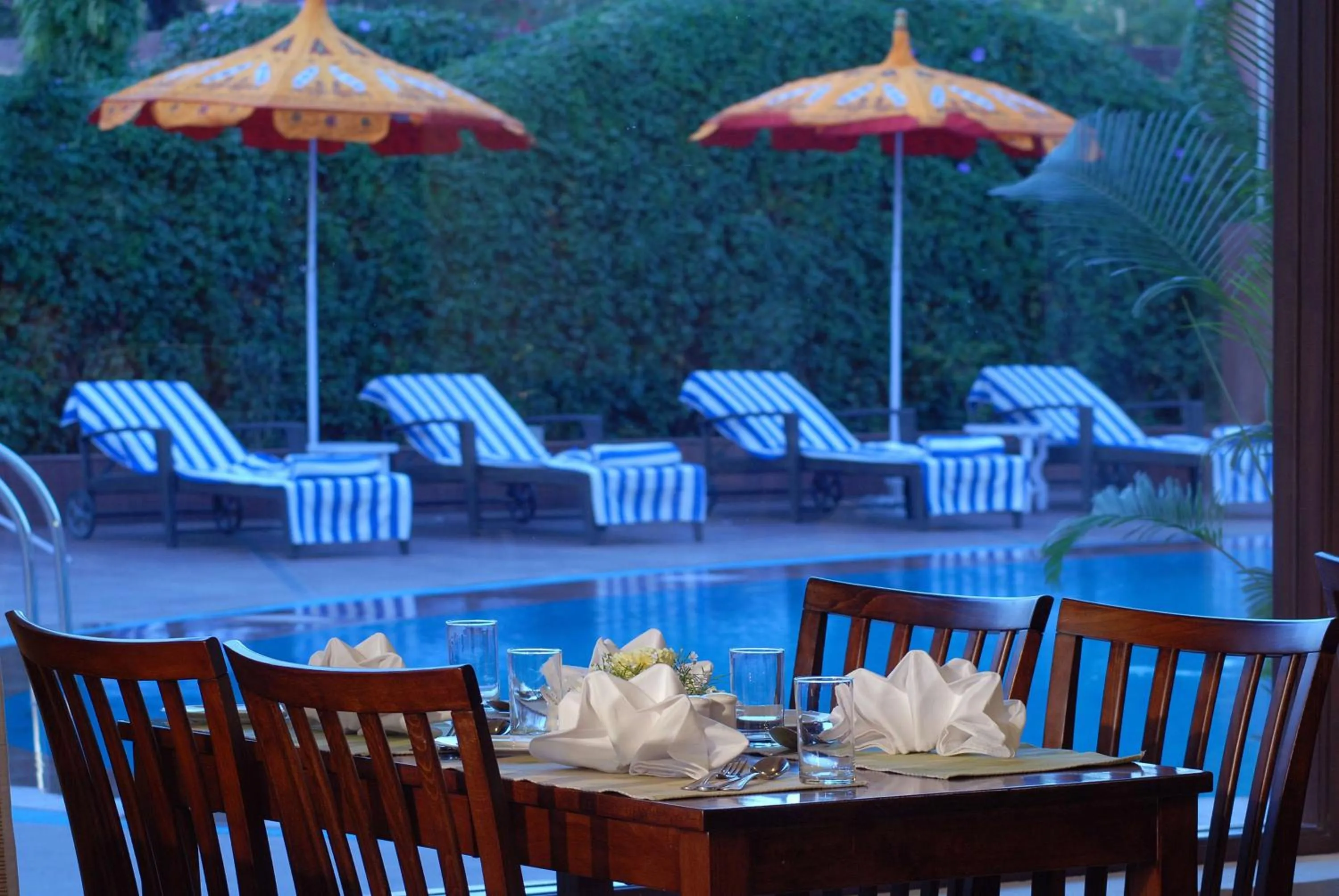 Restaurant/places to eat in Park Plaza Jodhpur