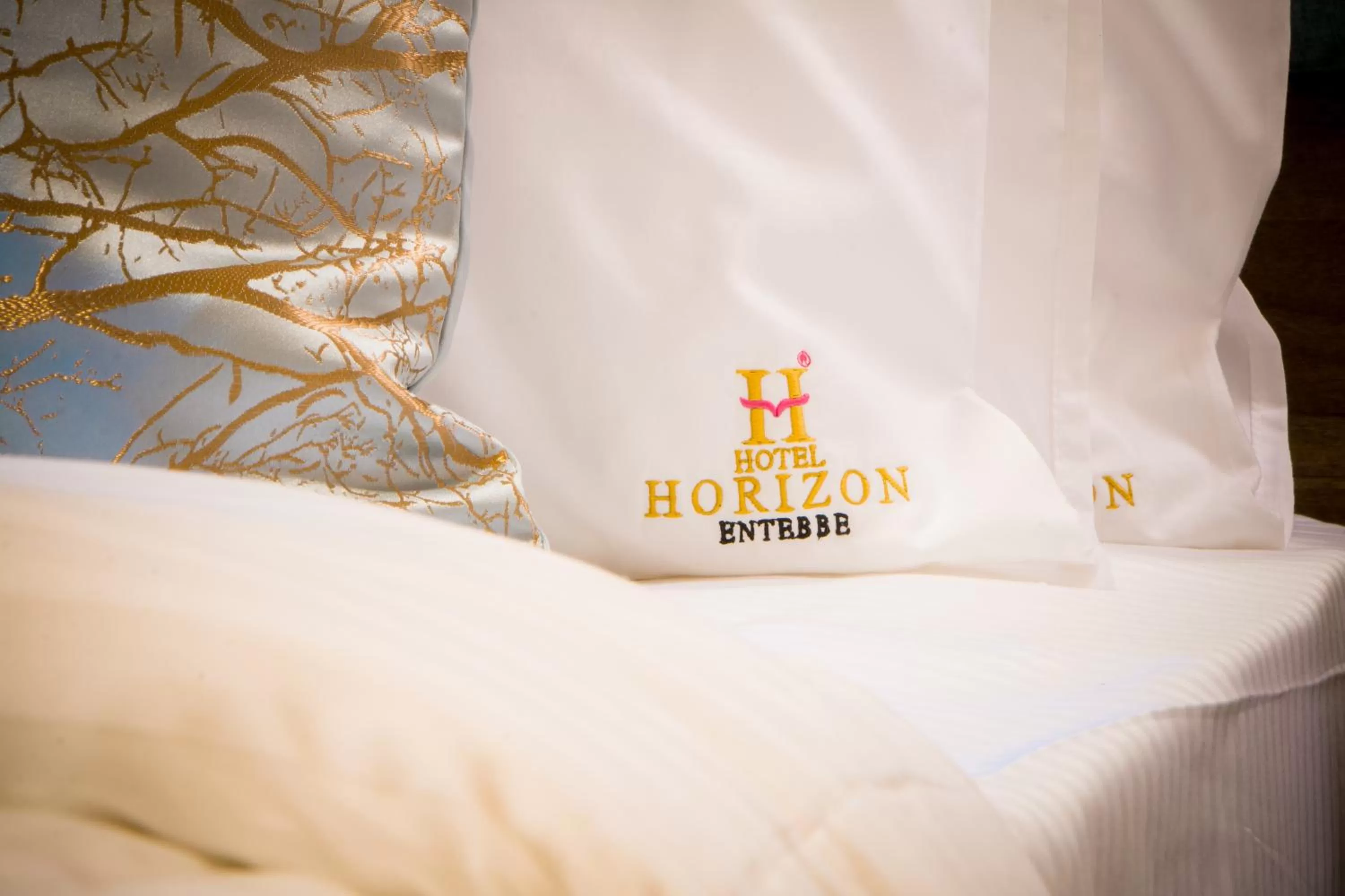 Logo/Certificate/Sign, Bed in Hotel Horizon Entebbe