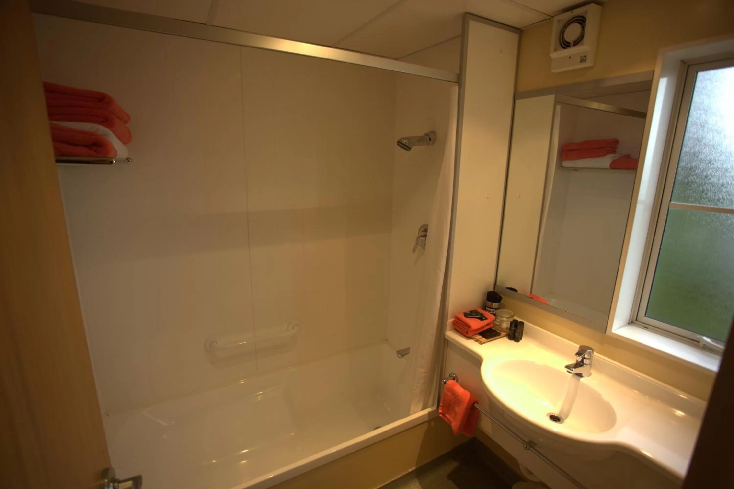 Shower in Birchwood Manor