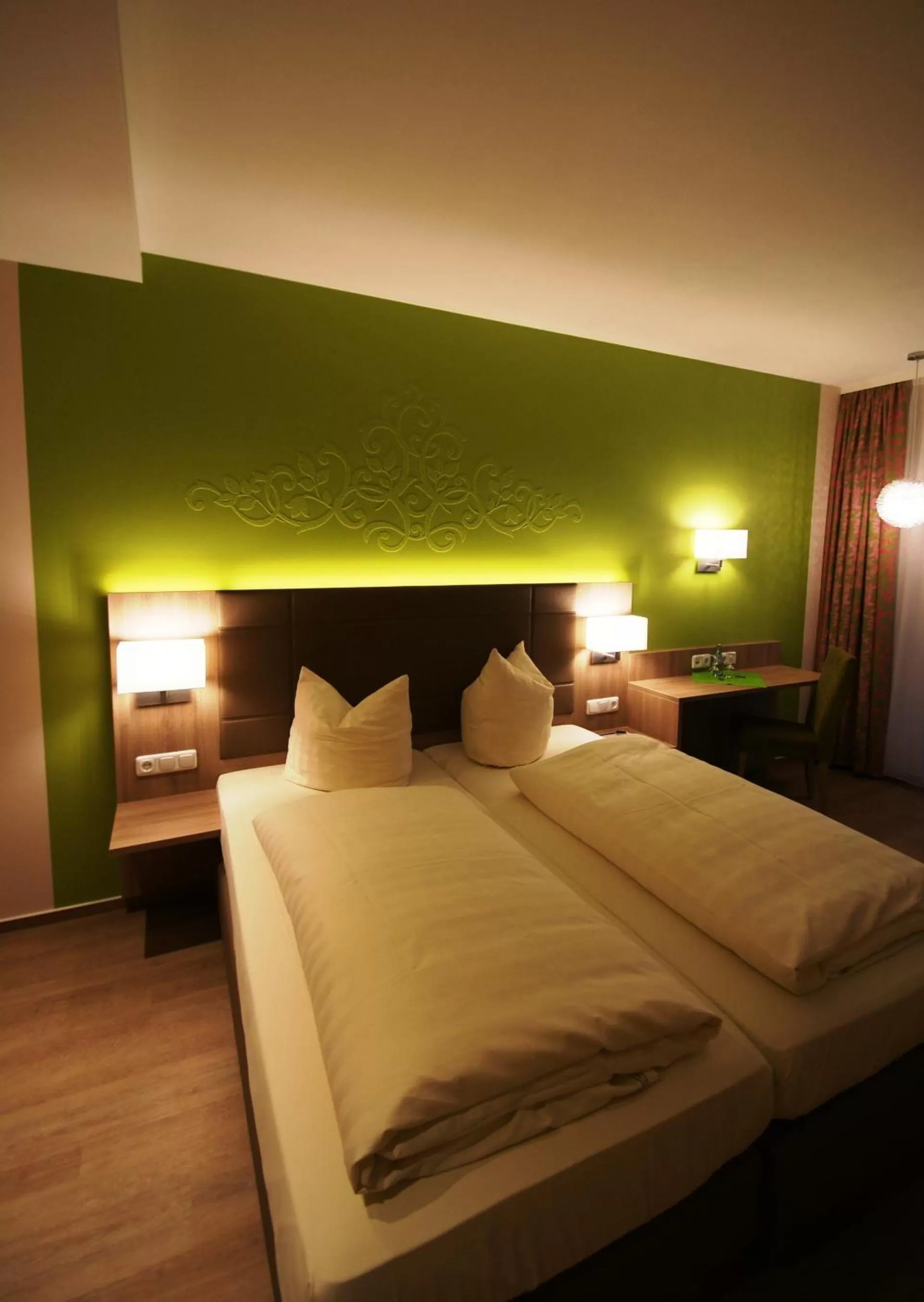 Photo of the whole room, Bed in Landhotel im Klostereck Strubel-Roos