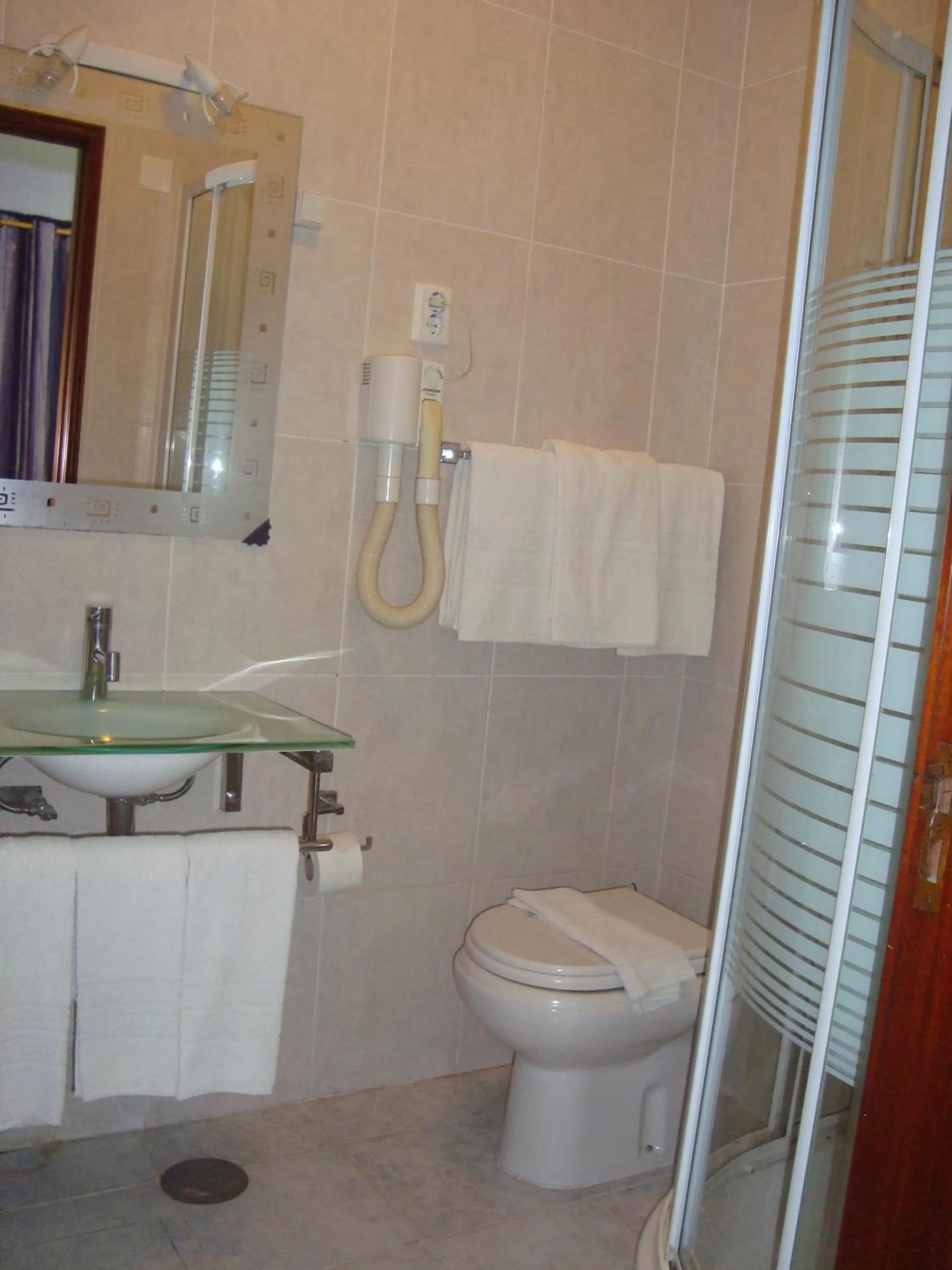 Shower in Hotel Palmeira
