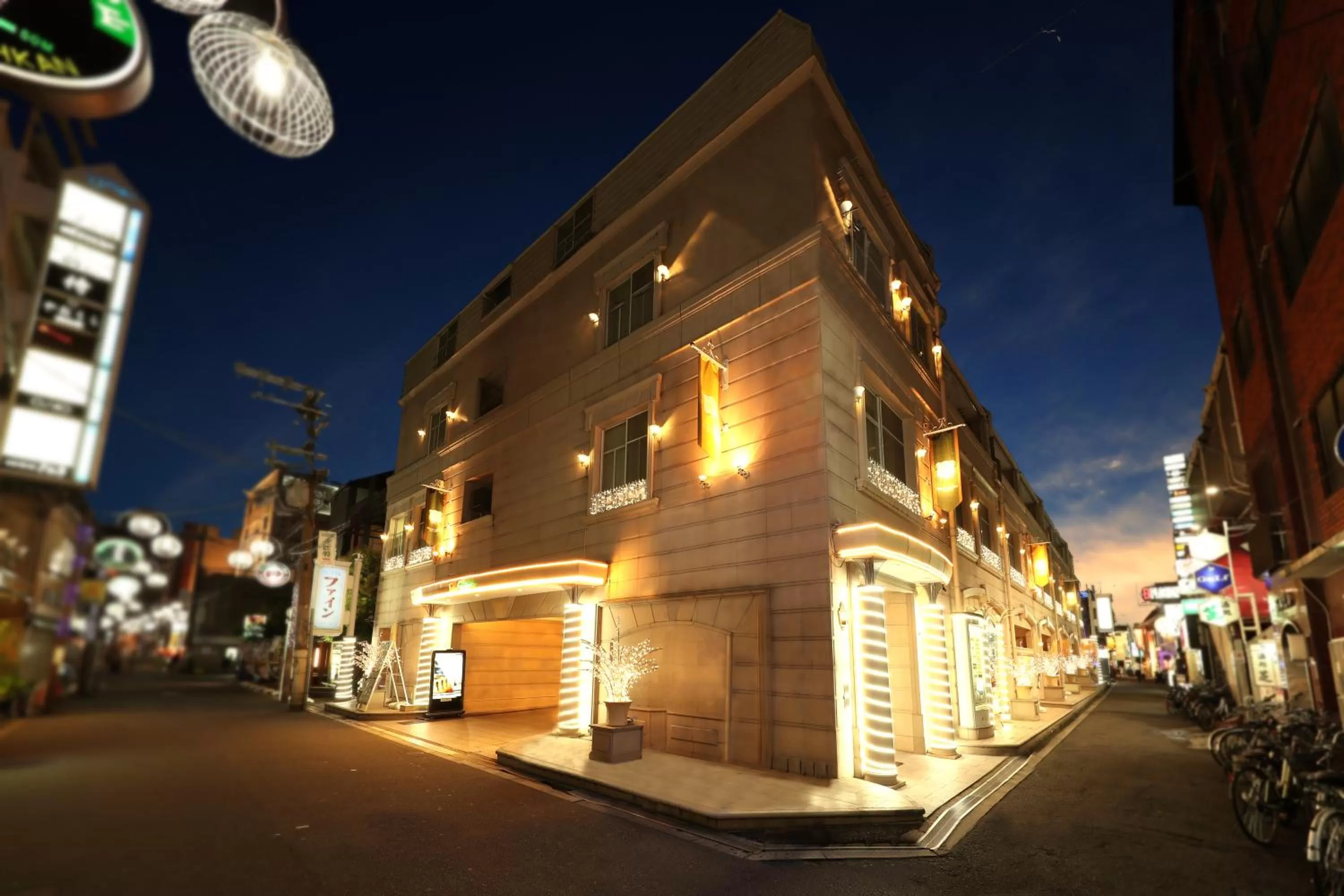 Property building in Hotel Fine Garden Umeda