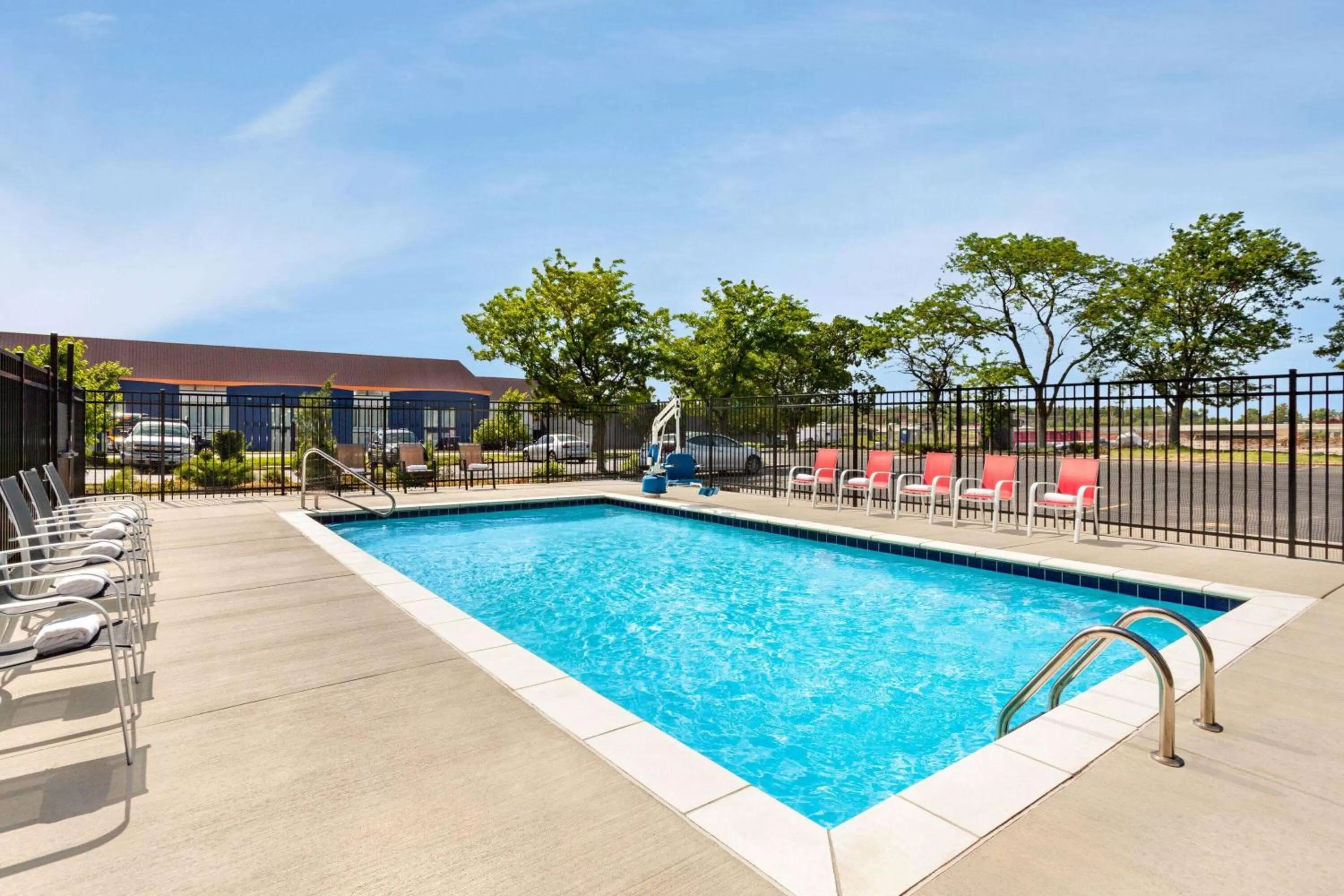 Pool view in Super 8 by Wyndham Lenexa Overland Park Area/Mall Area