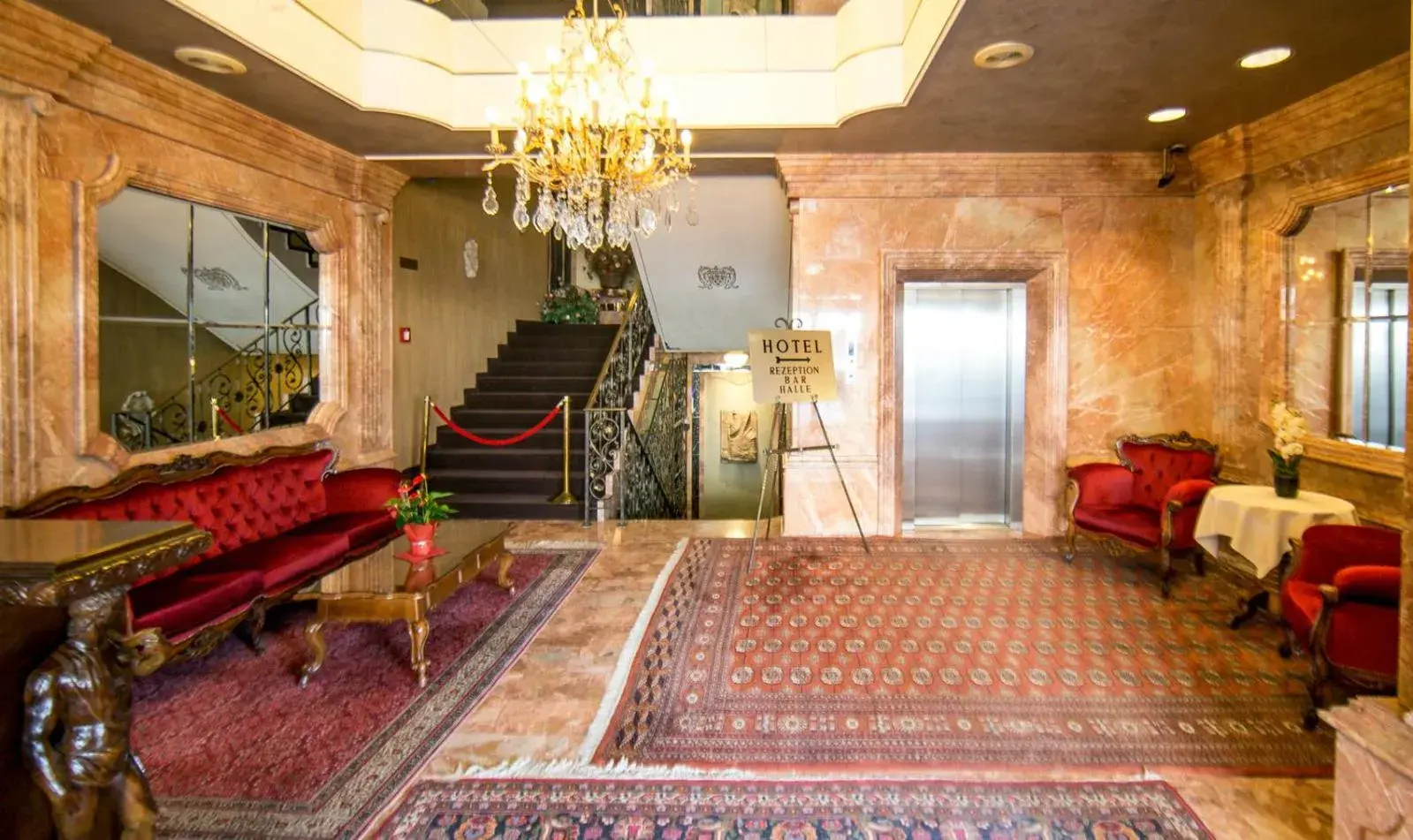 Hotel Palais Porcia Hotel Palais Porcia