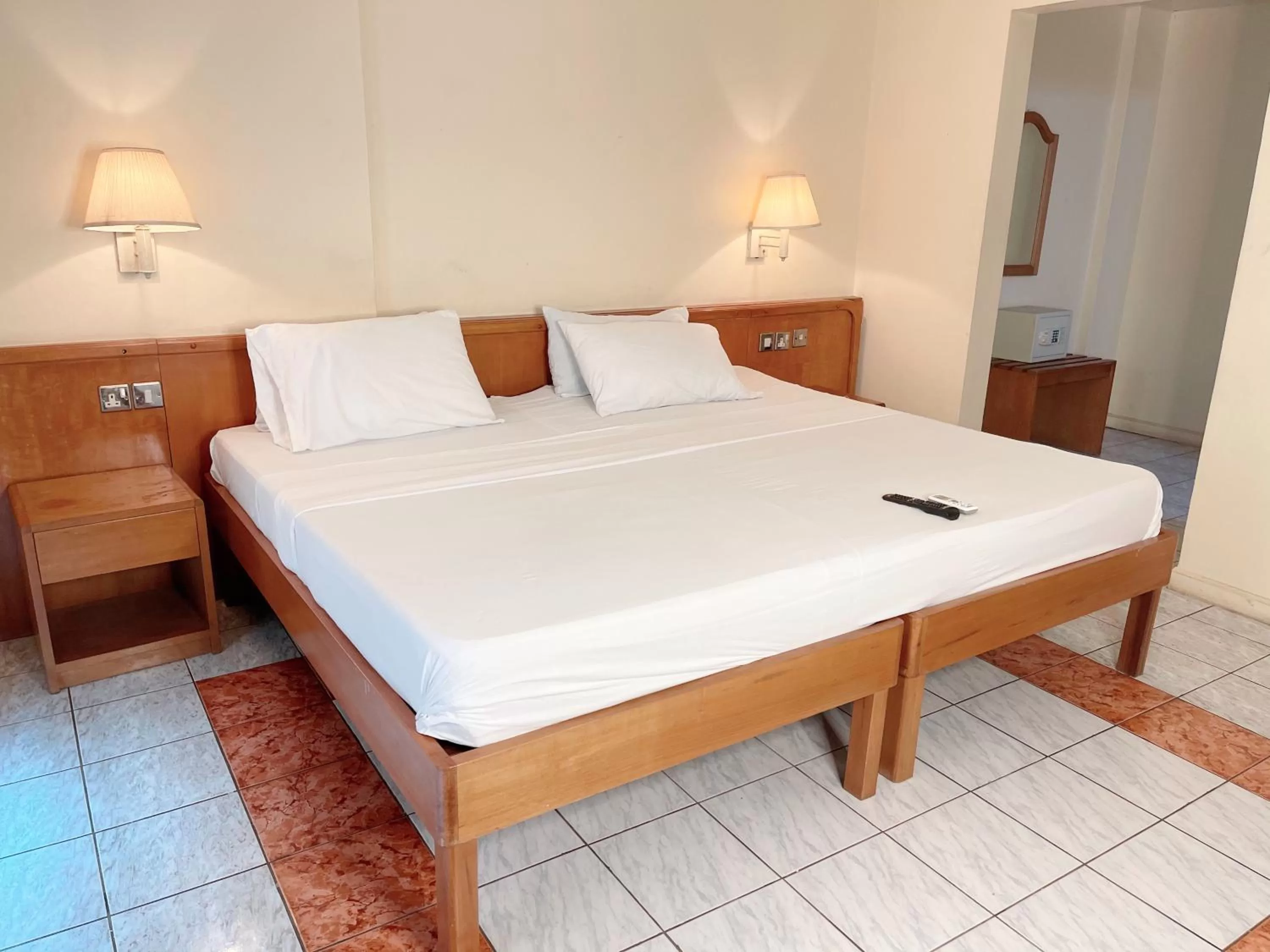 Bed in Maple Leaf Korean Hotel