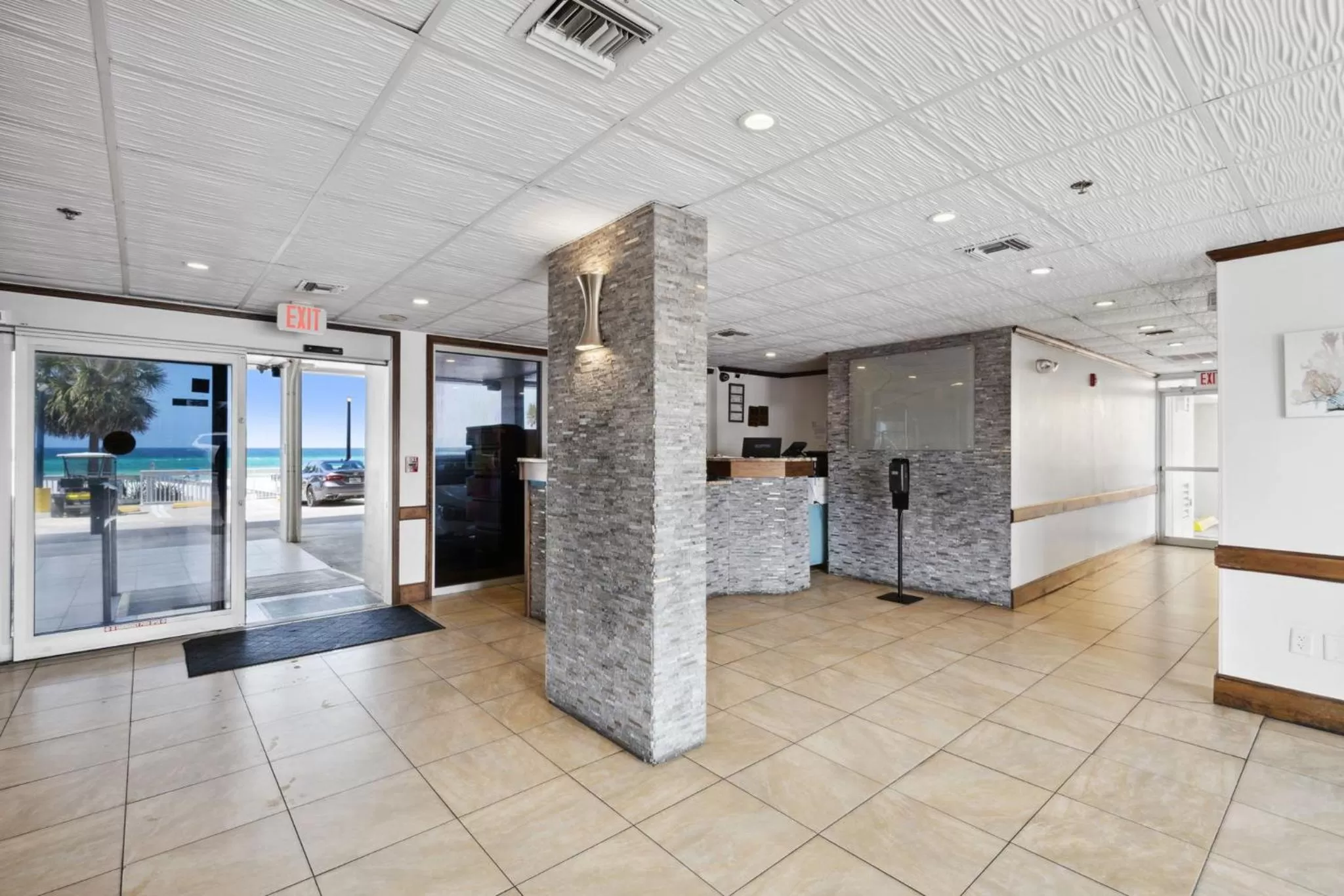 Lobby or reception in Beach Tower Beachfront Hotel, a By The Sea Resort