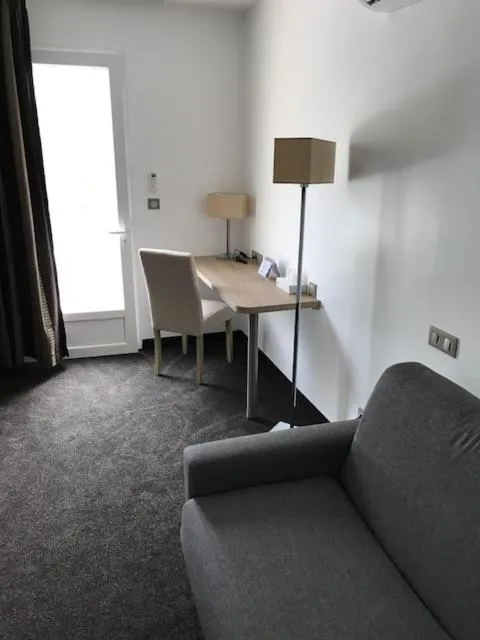 Living room in Kyriad Limoges Sud - Feytiat