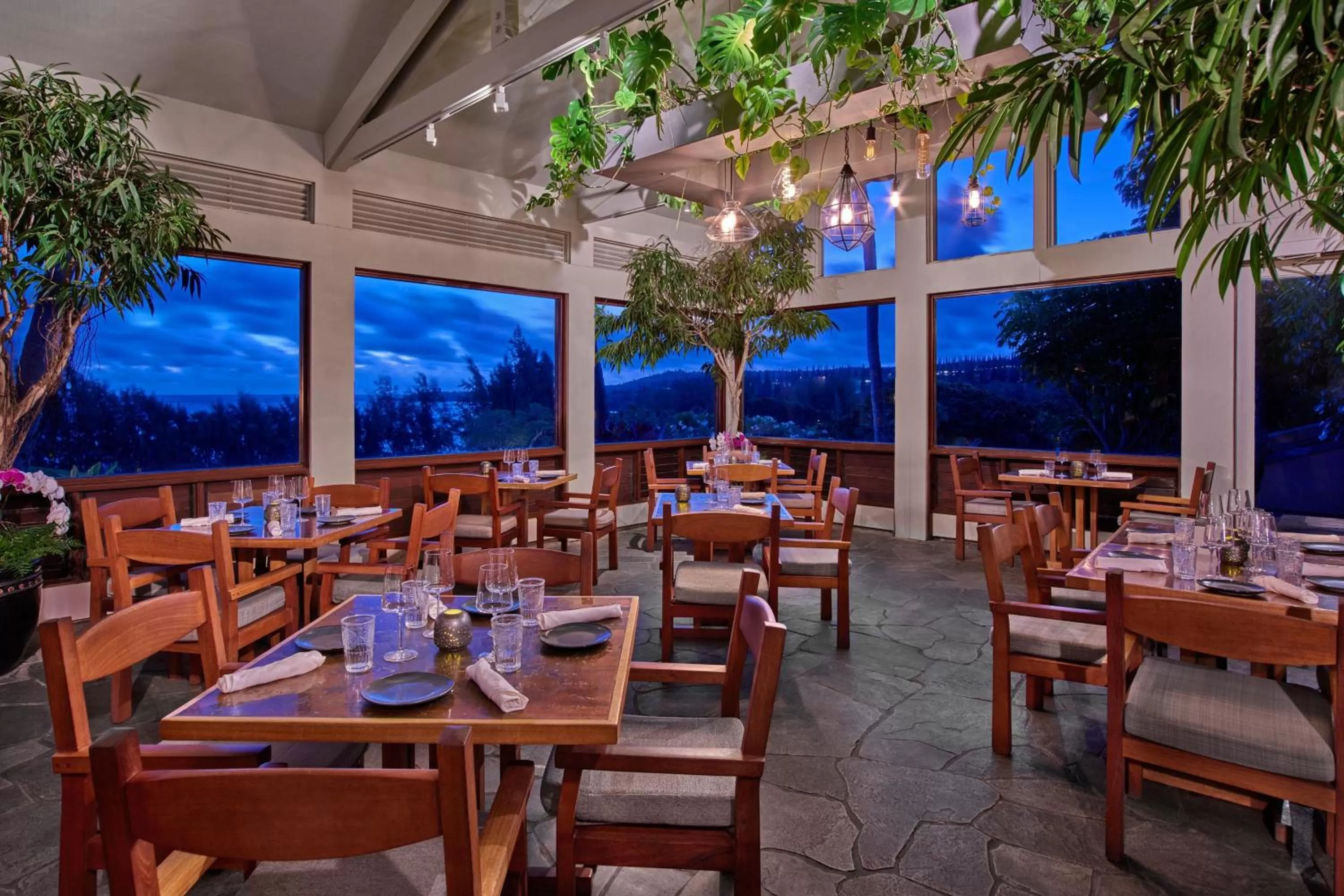 Restaurant/places to eat in The Ritz-Carlton Maui, Kapalua