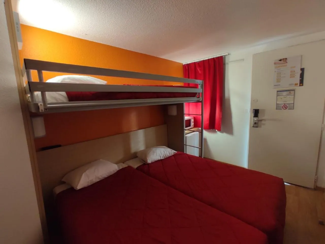 minibar, Bed in Première Classe Dijon Nord - Zénith
